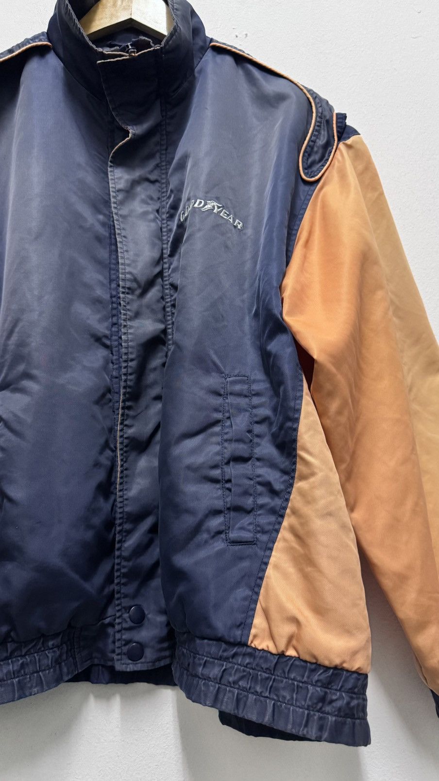 Vintage Goodyear Racing windbreaker jacket Size US L / EU 52-54 / 3 - 3 Thumbnail