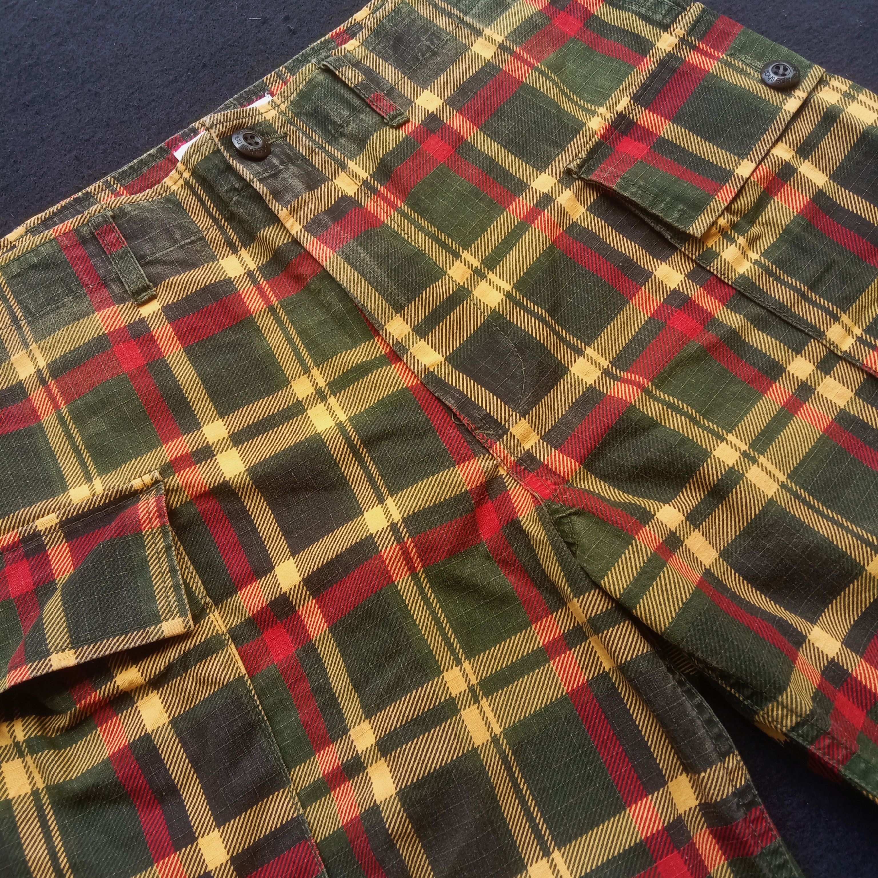 Bape 2008 Bape x Isetan Check Cargo Shorts Size US 32 / EU 48 - 5 Thumbnail