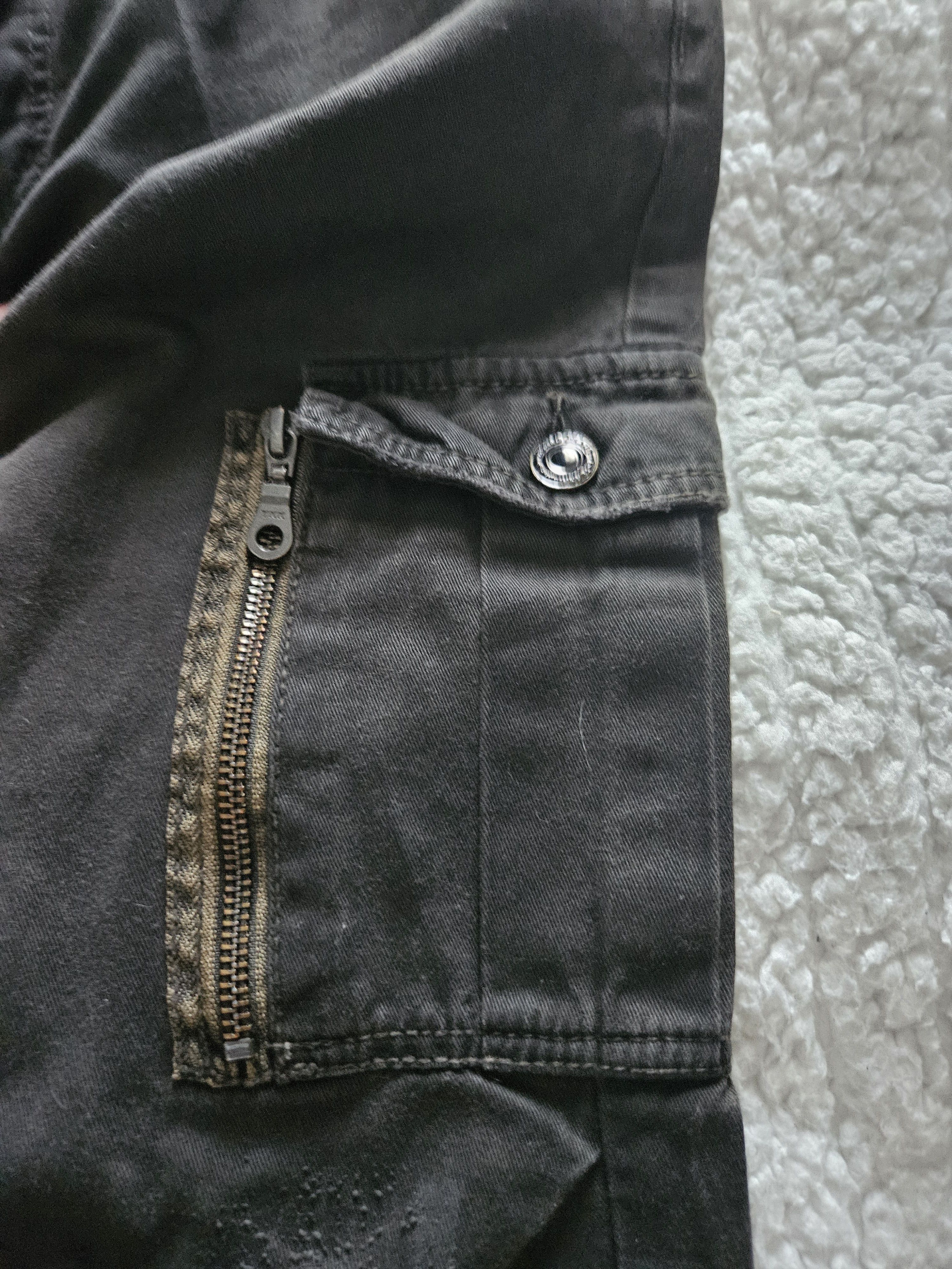 FUGA gimmick cargo flares
