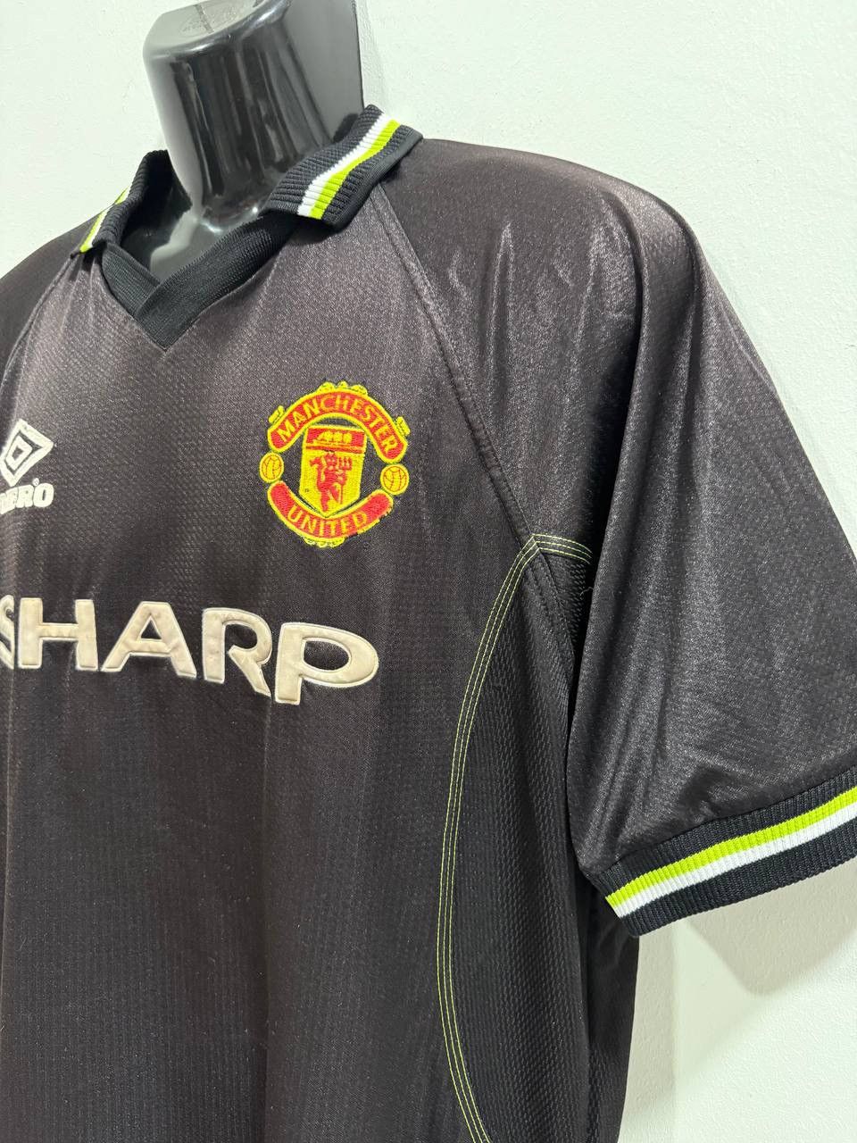 Umbro Vintage Manchester United 1998-99 Third Umbro Jersey Size XL Size US XL / EU 56 / 4 - 12 Thumbnail