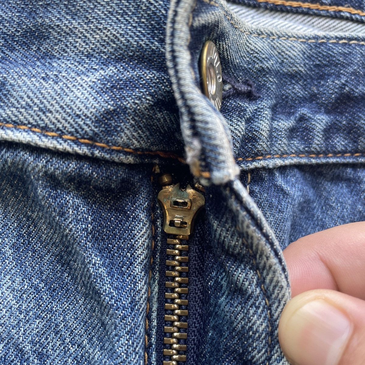 Japanese Brand W38 Vintage Japanese Distressed Jeans Faded Denim Pants Size US 38 / EU 54 - 7 Thumbnail