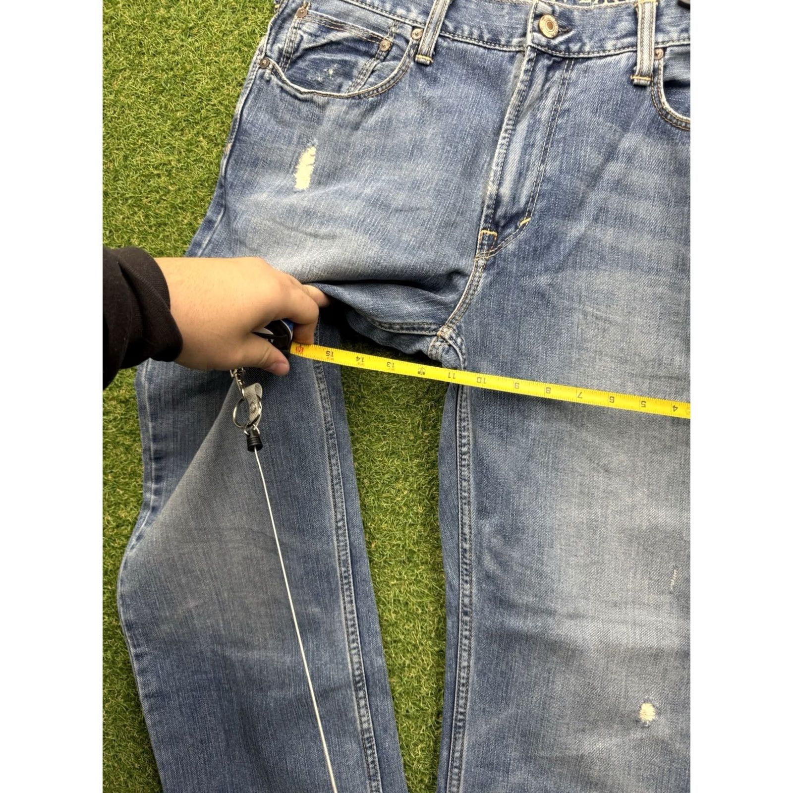 American Eagle Outfitters American Eagle Outfitters Jeans Mens 33x32 Blue Denim 5-Pocket Relaxed Bootcut Mid Rise 100% Cotton Leather Logo Size US 33 - 3 Thumbnail