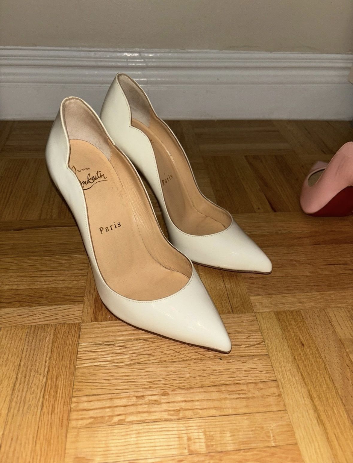 Christian Louboutin Authentic Christian Louboutin Hot Chick pumps 36.5 100mm Size US 6.5 / IT 36.5 - 12 Thumbnail