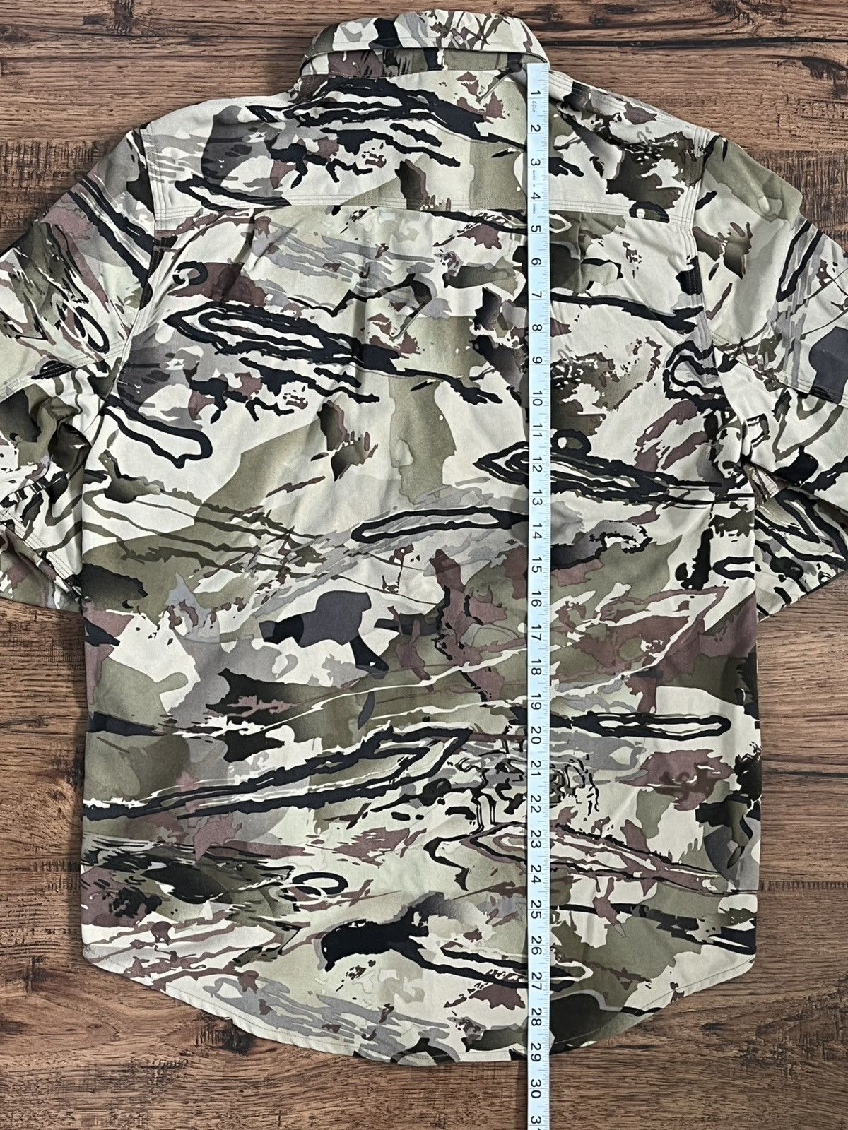 Under Armour Under Armour Cam Hanes Camo Henley (size mens S) Size US S / EU 44-46 / 1 - 7 Thumbnail