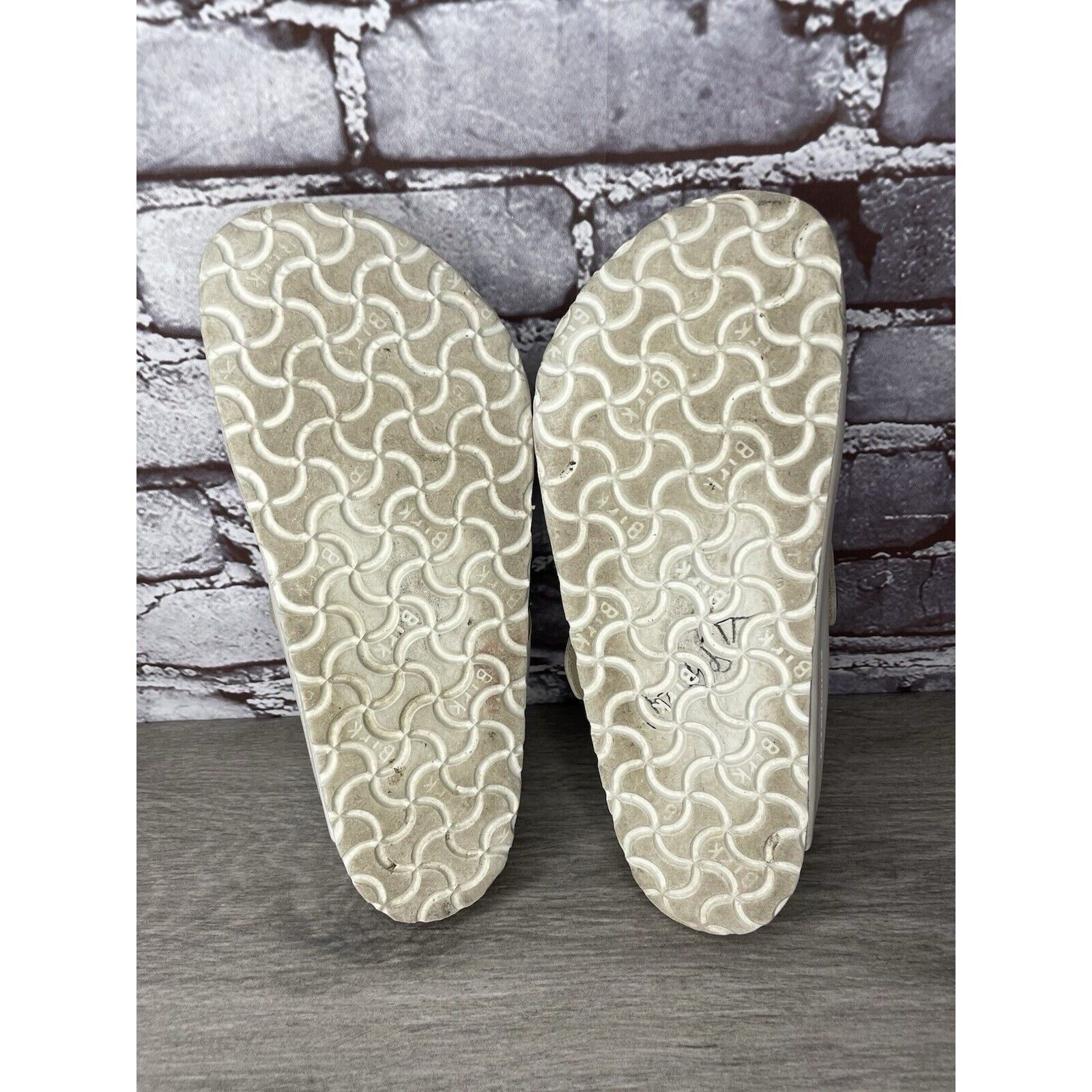 Birkenstock Birkenstock Boston White Leather Strap Slides Clogs Shoes Wo Size US 6.5 / IT 36.5 - 10 Thumbnail