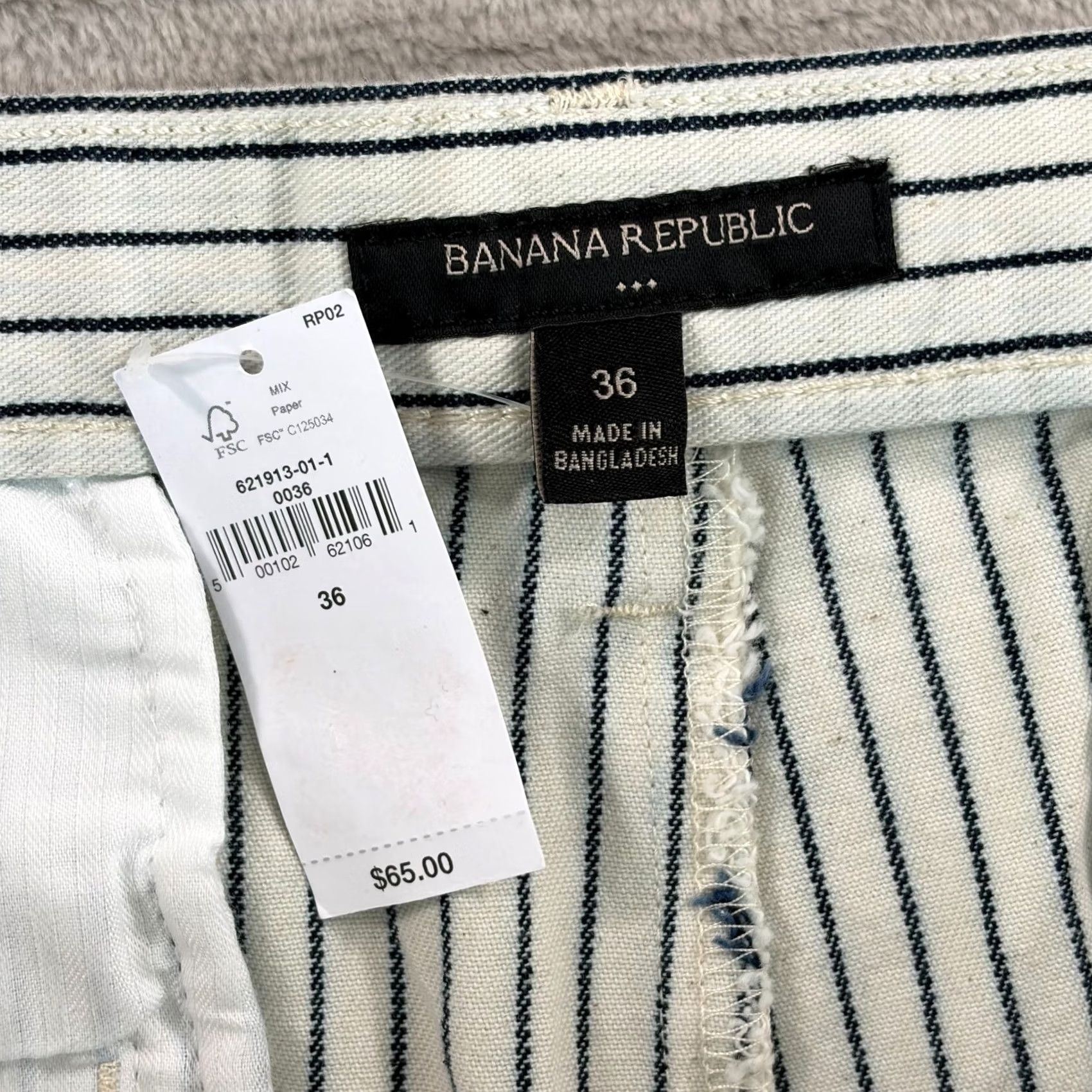 Banana Republic NWT Banana Republic 7" Lived-In Chino Shorts with Single Welt Back Pockets. Size US 36 / EU 52 - 2 Thumbnail