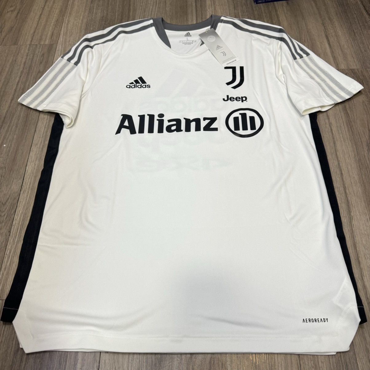 Nike Juventus 21/22 training jersey (Bnwt) Ronaldo Size US L / EU 52-54 / 3 - 1 Thumbnail