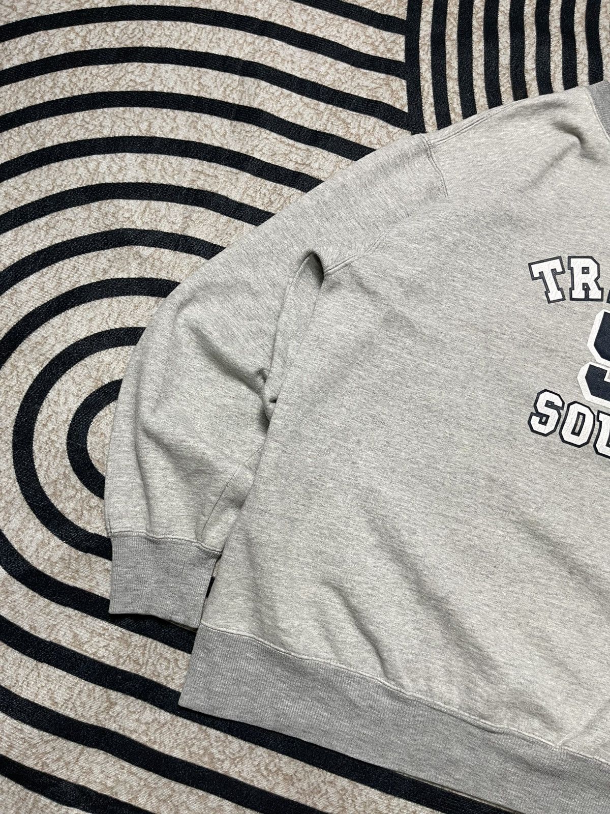Triple 5 Soul 90s TRIPLE FIVE SOUL BIG LOGO PRINT CREWNECK Size US L / EU 52-54 / 3 - 3 Thumbnail