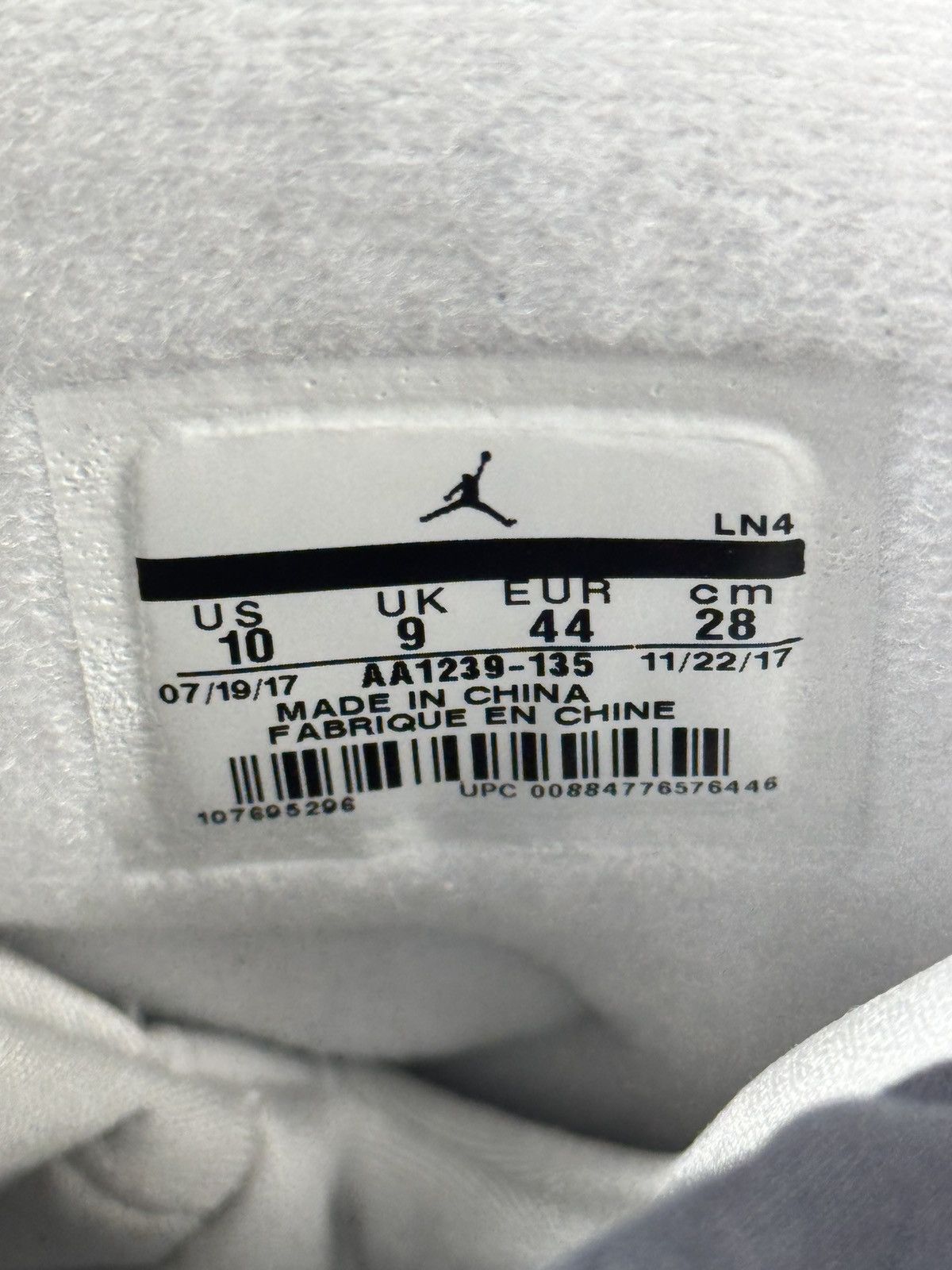 Jordan Brand AIR JORDAN 8 RETRO OVO SNEAKERS Size US 10 / EU 43 - 9 Thumbnail