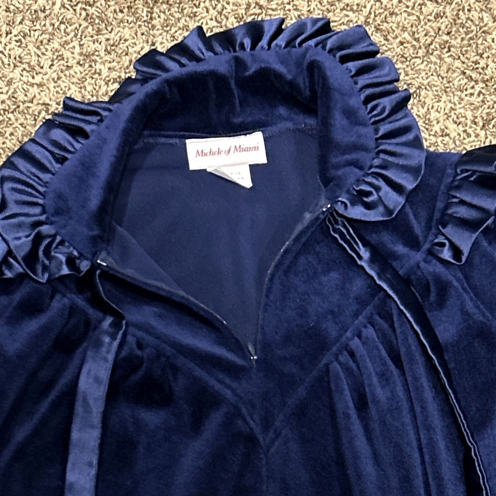 Vintage VINTAGE Michele of Miami Dress Velvet 80s Navy Blue Long Sleeve S Women 80s Men’s/ Women? Size S / US 4 / IT 40 - 2 Thumbnail