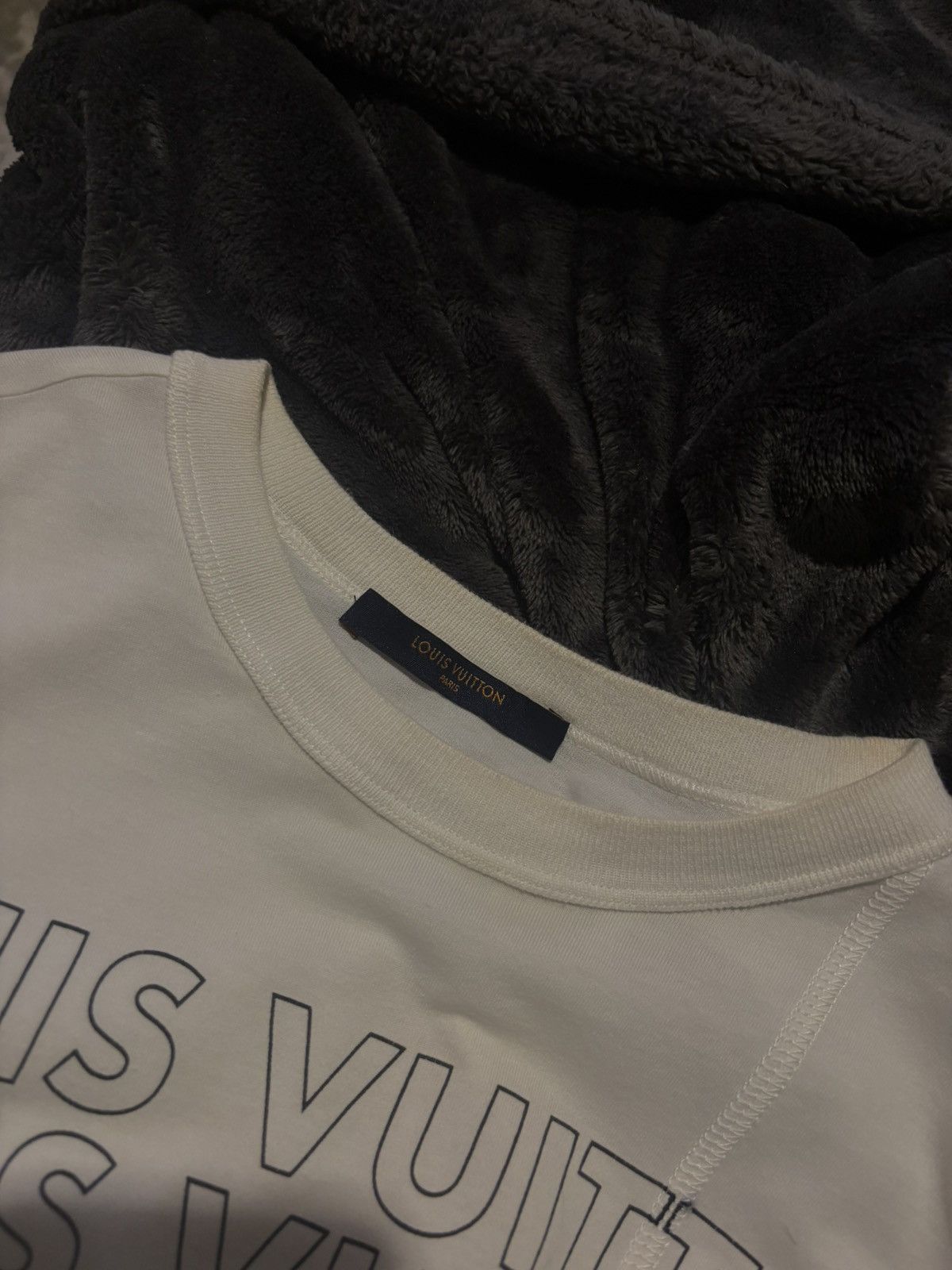 Louis Vuitton Louis Vuitton “Merci Have a Vuitton Day” Oversized T Size US S / EU 44-46 / 1 - 3 Thumbnail