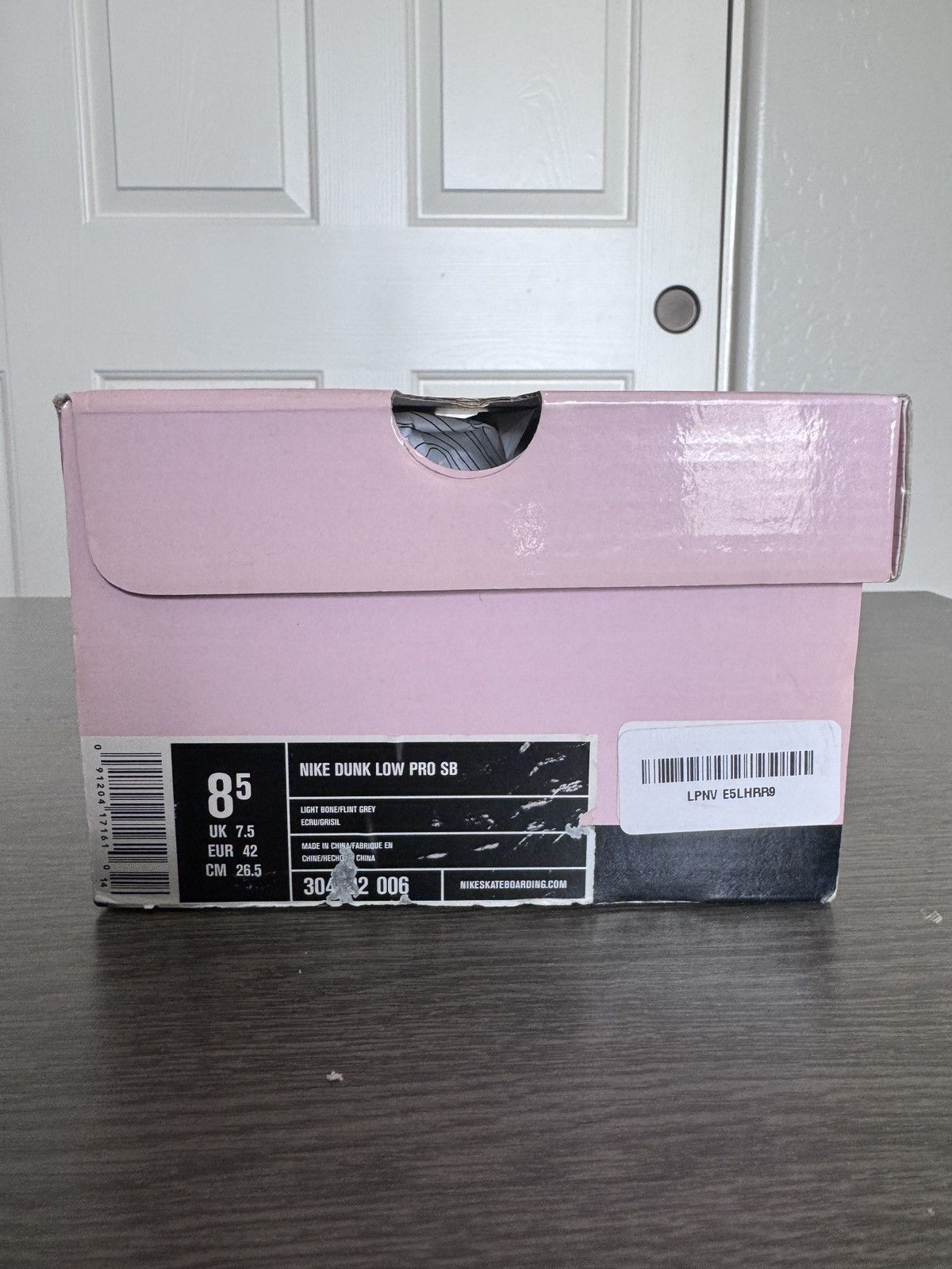 Nike Nike SB Dunk Low Pro ‘Bandaid’ Size US 8.5 / EU 41-42 - 8 Thumbnail