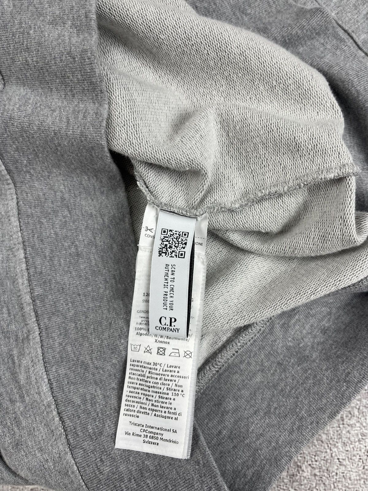 C.P. Company C.P. Company Half Zip Up Sweatshirt Men’s Size US M / EU 48-50 / 2 - 9 Thumbnail