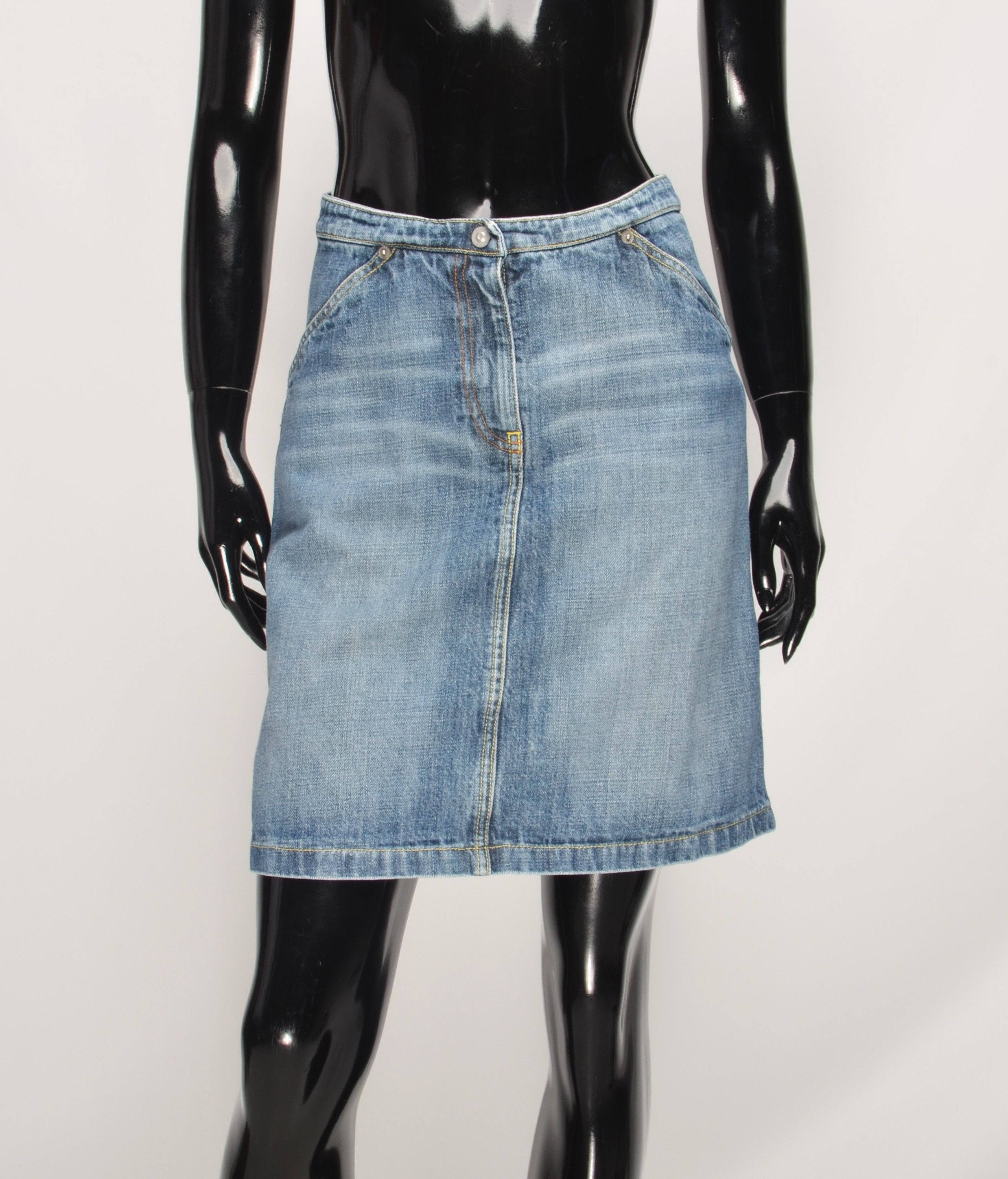 Armani Vintage Armani Jeans Y2K Blue Mini Denim Skirt Size 26" / US 2 / IT 38 - 1 Thumbnail