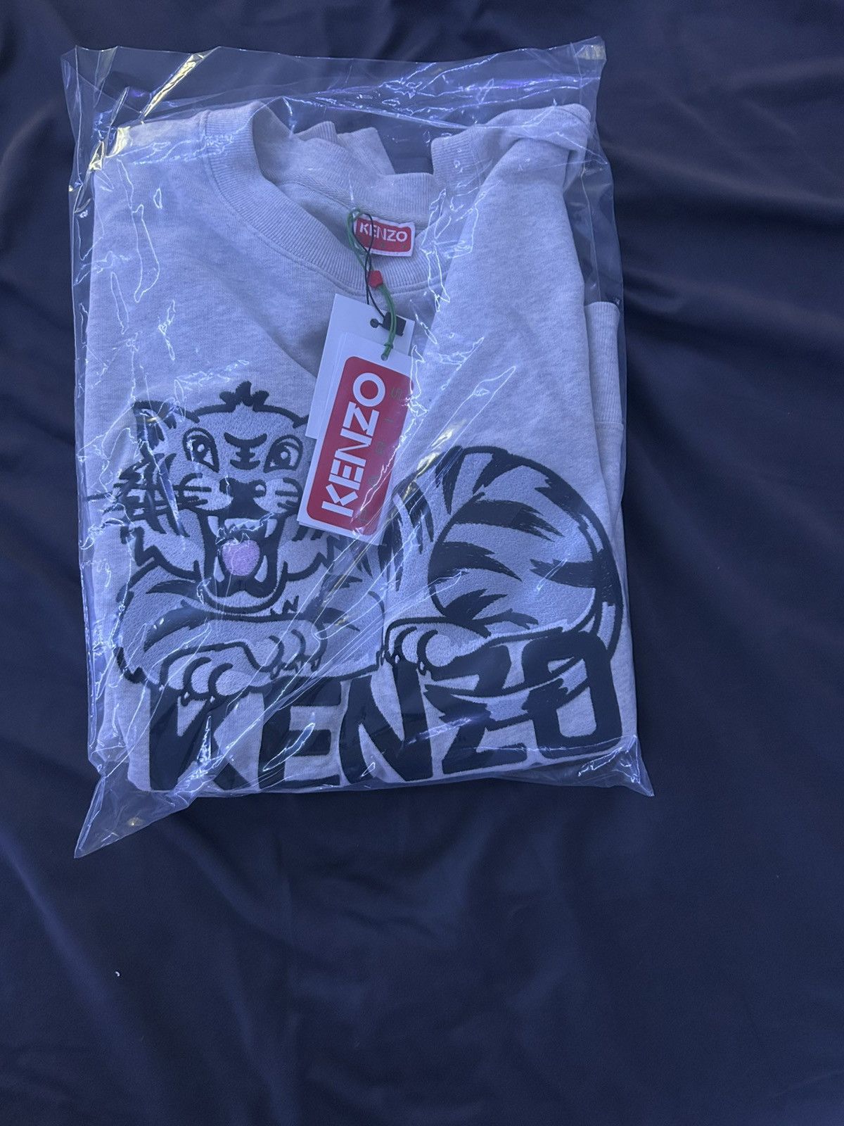 Kenzo Kenzo Happy Tiger Crewneck Sweatshirt Size US L / EU 52-54 / 3 - 1 Thumbnail
