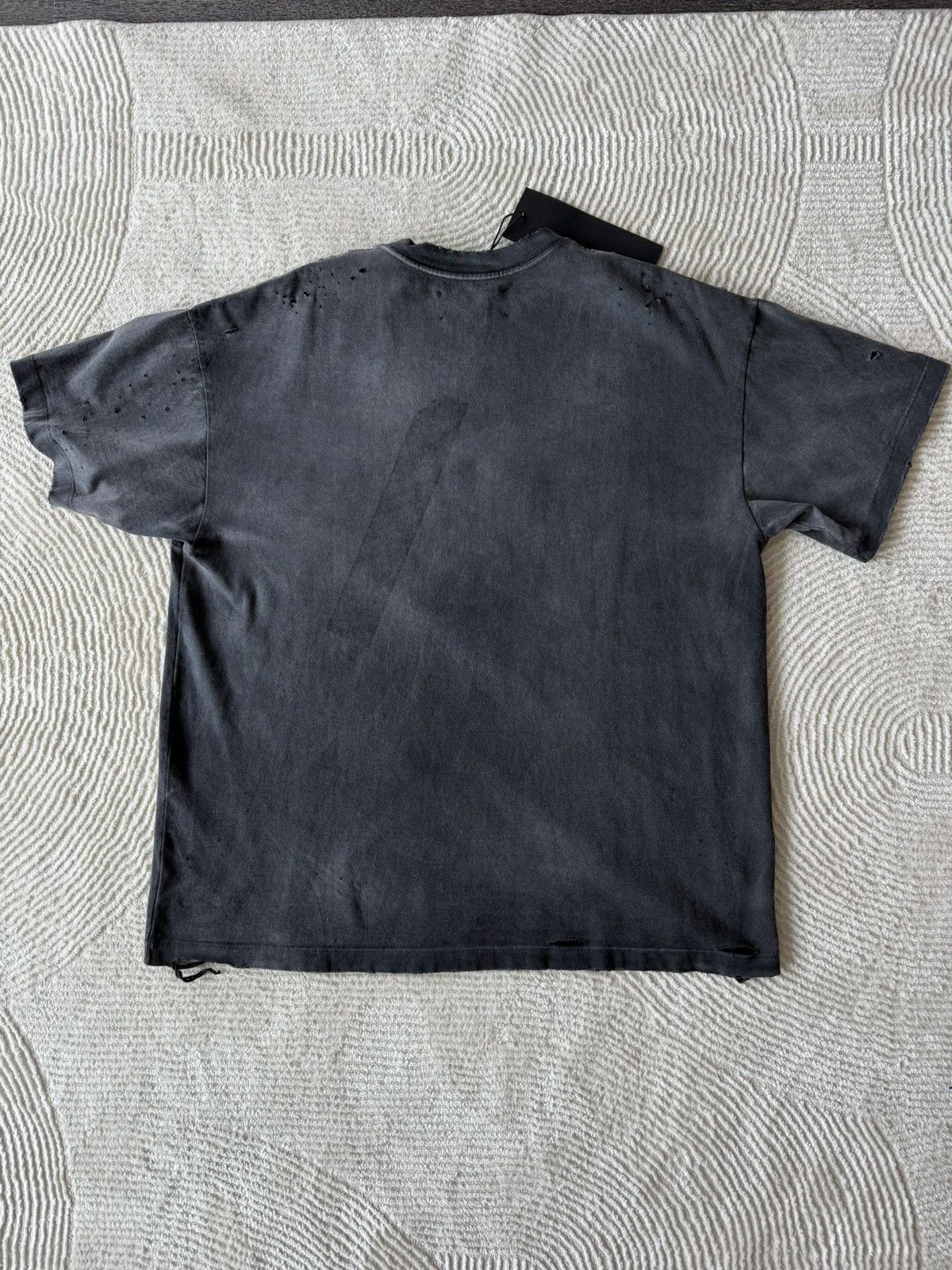 Satoshi Nakamoto Satoshi Nakamoto Distressed Short Sleeve Pullover Size US XL / EU 56 / 4 - 5 Thumbnail
