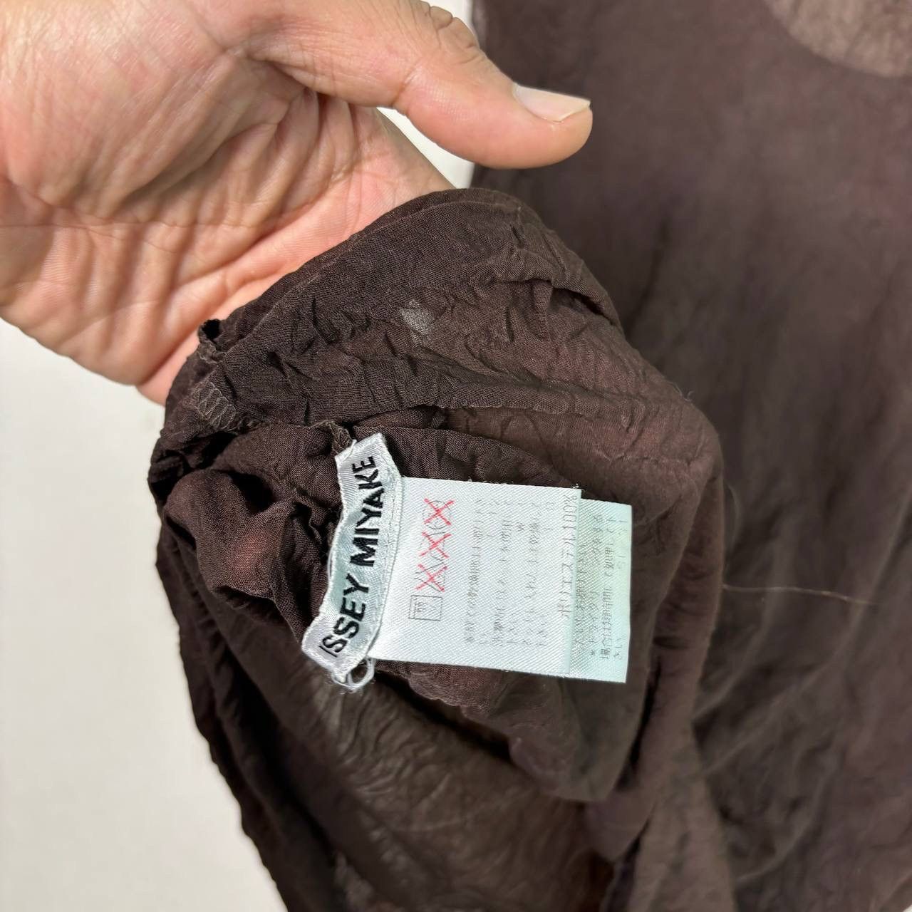 Issey Miyake VINTAGE ISSEY MIYAKE MESH CRINKLE TANK TOP M BROWN Y2K Size M / US 6-8 / IT 42-44 - 4 Thumbnail