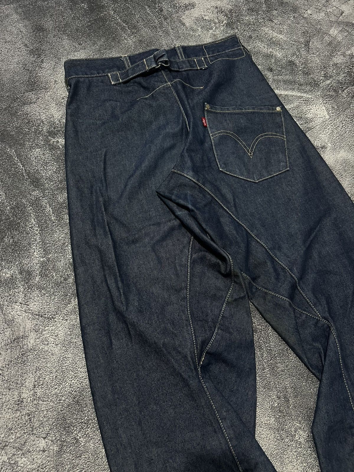 Levi's Vintage Clothing Levis Engineered Buckle Back Twisted Jeans Size US 29 - 3 Thumbnail