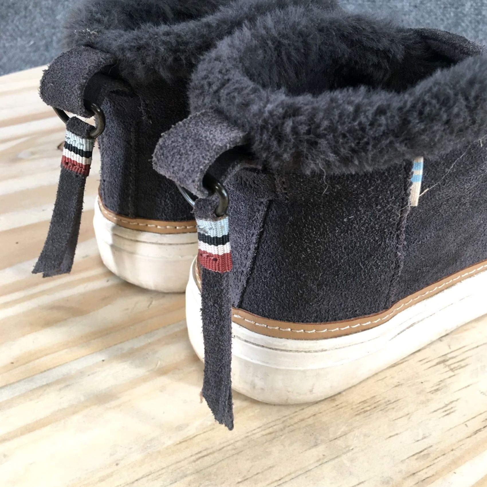 Toms TOMS Shoes Womens 7.5 Paxton Mid Top Slip On Lined Sneakers Gray Suede Casual Shoes Size M / US 6-8 / IT 42-44 - 4 Thumbnail