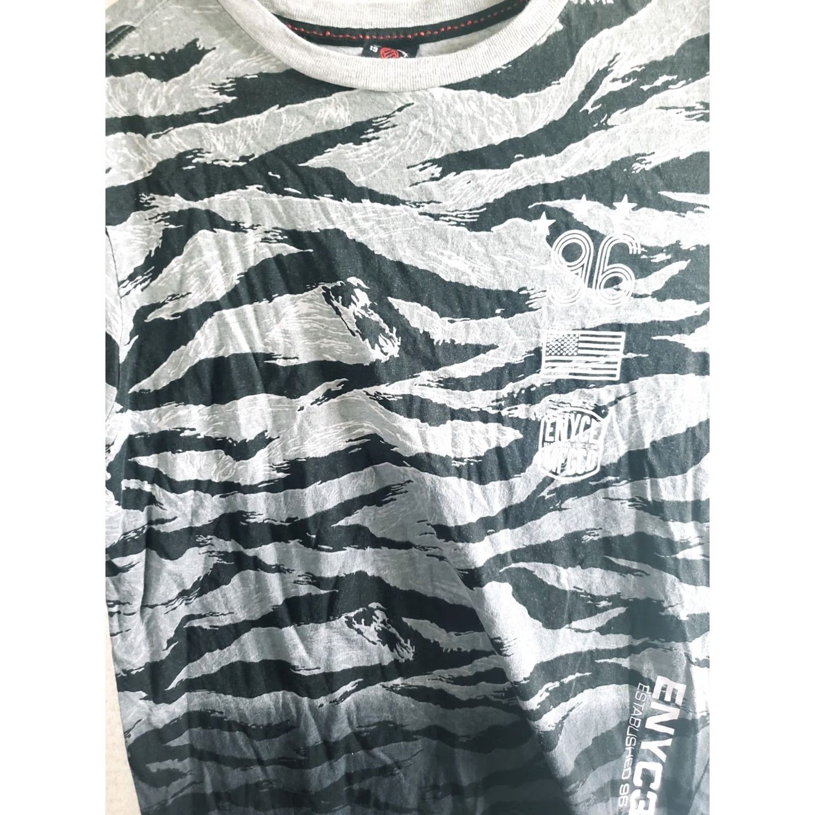 Enyce VINTAGE enyce T-Shirt Adult M Black Silver Fade Metallic Tiger Stripe Graphic Tee 90s Mens Size US M / EU 48-50 / 2 - 3 Thumbnail
