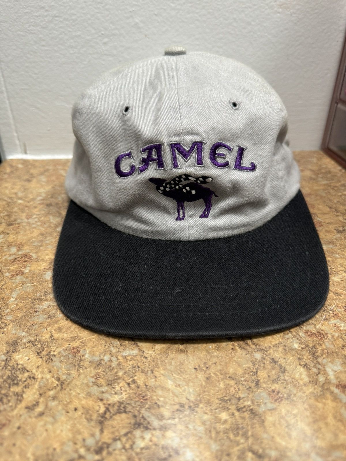 Camel Camel Hat | Grailed