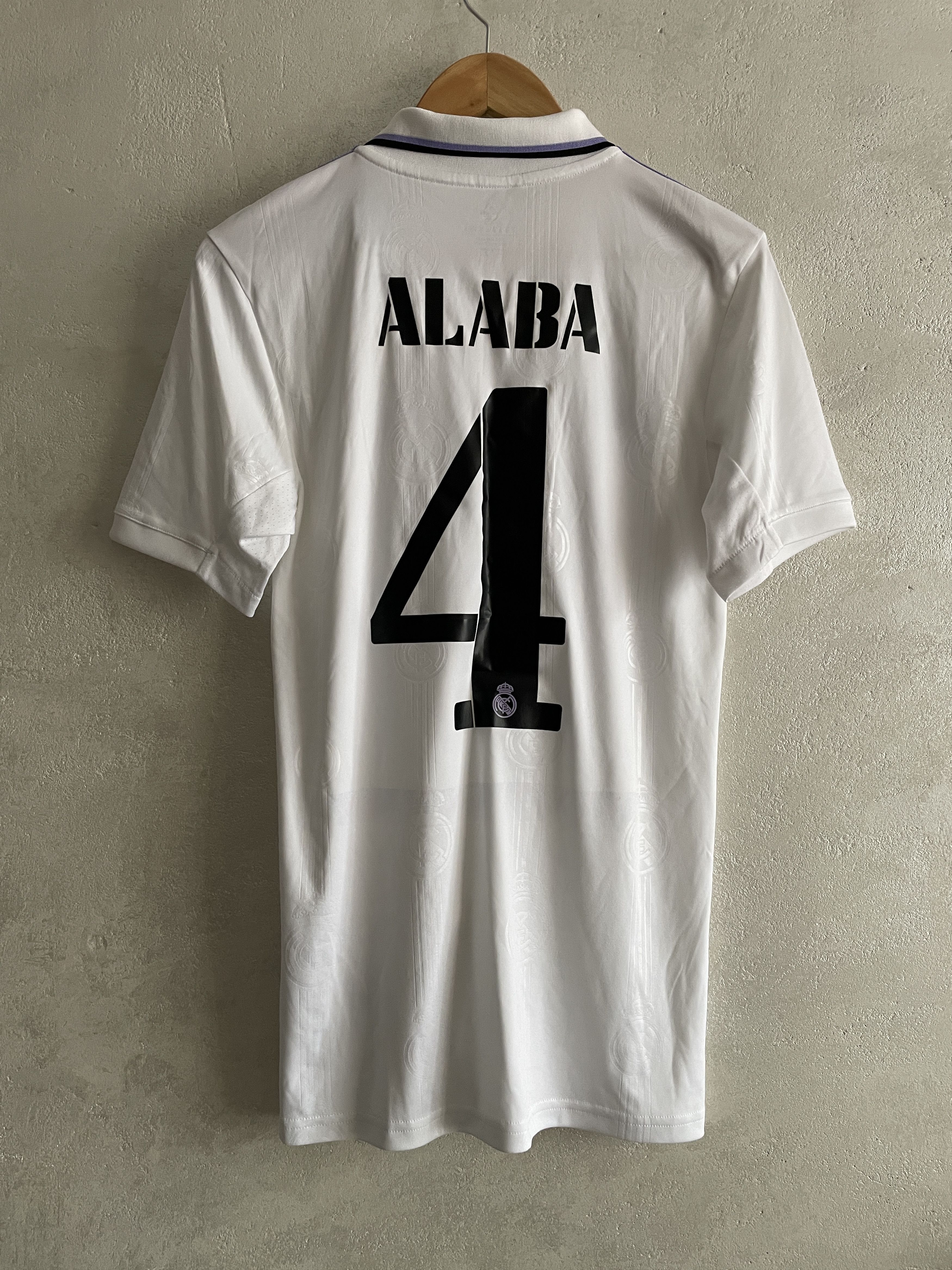 Adidas Real Madrid Home Shirt 2022 2023 Jersey David Alaba Size US XS / EU 42 / 0 - 1 Thumbnail