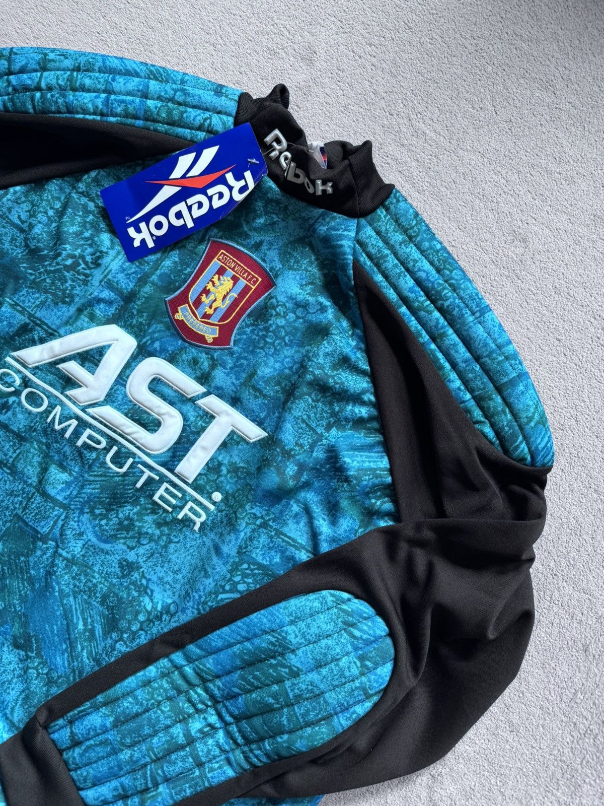 Reebok Aston Villa 1995/96 reebok football vintage jersey Size US XL / EU 56 / 4 - 2 Thumbnail