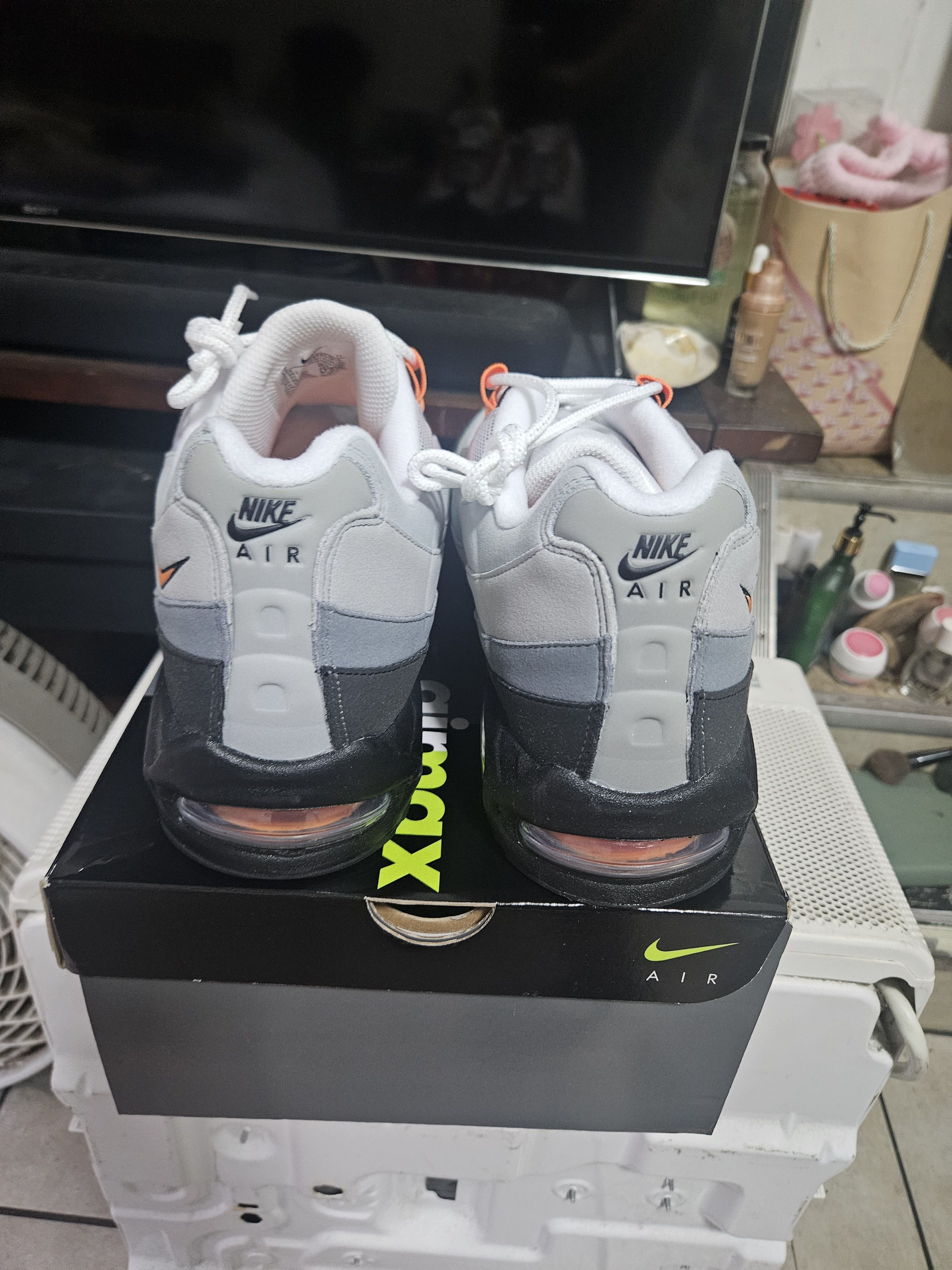 Nike NIKE AIR MAX 95 MANDARIN Size US 15 / EU 48 - 5 Thumbnail