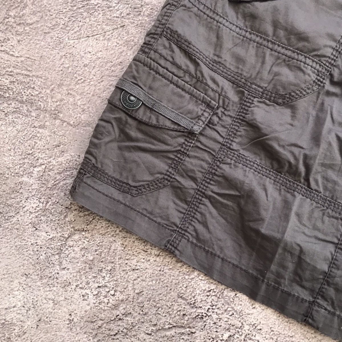 Vintage Y2K Vintage Cargo Mini Skirt Streetwear Baggy Pocket Logo 28 Size 28" / US 6 / IT 42 - 2 Thumbnail