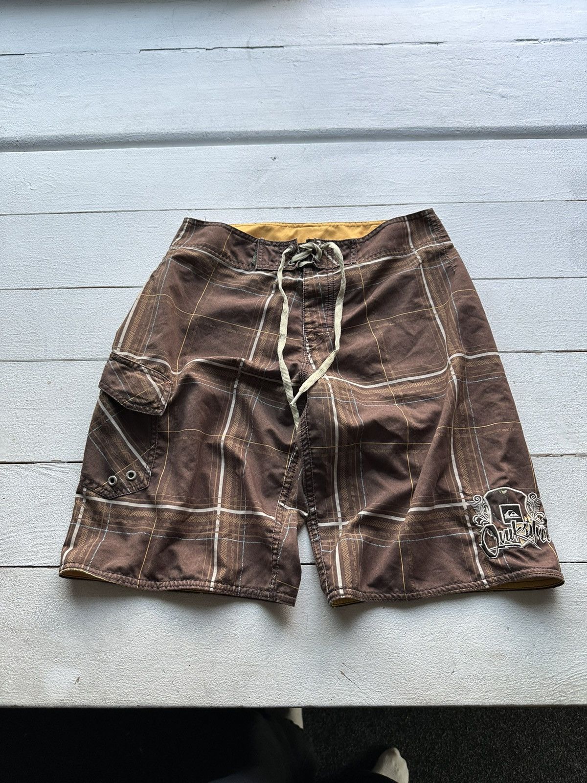 Other 🚨Vintage Quiksilver Shorts Big Logo Y2K Style 90s Surfing Size US 28 / EU 44 - 1 Thumbnail
