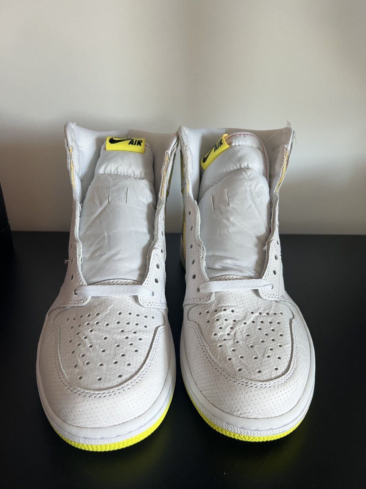 Jordan Brand × Nike Jordan 1 Retro High (first class flight) Size US 9.5 / EU 42-43 - 4 Thumbnail