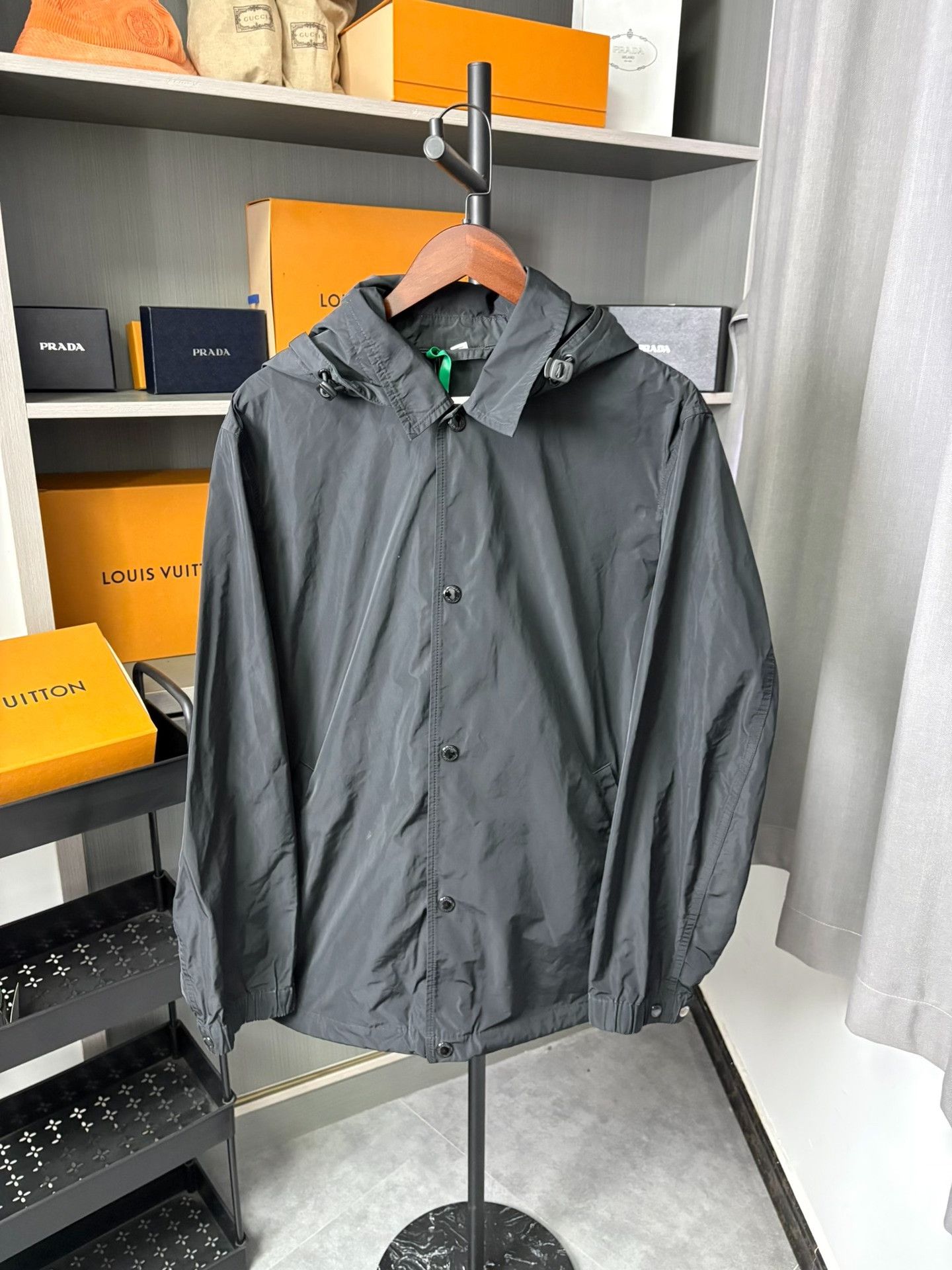 Burberry Burberry Black Light Jacket 50 Men Size US XL / EU 56 / 4 - 1 Thumbnail