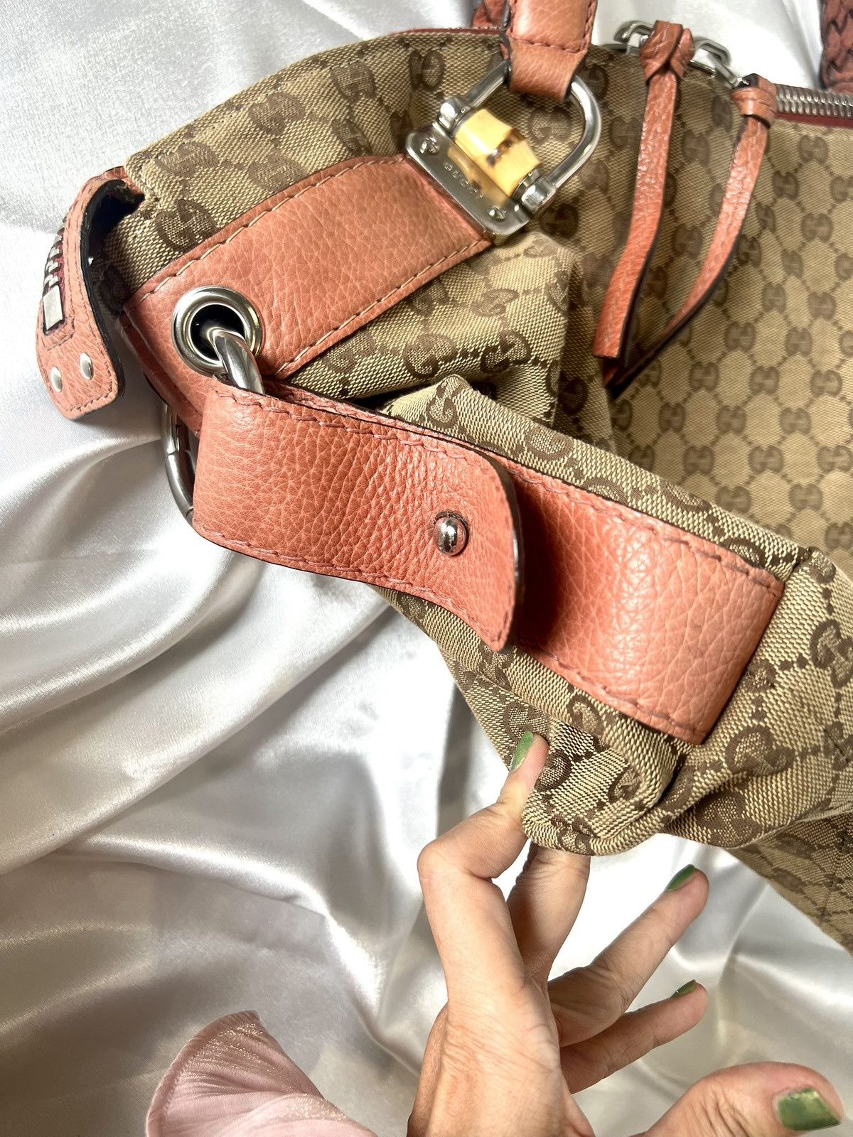 Gucci GUCCI GG Canvas & Leather Bamboo Bar Shoulder Bag Size ONE SIZE - 6 Thumbnail