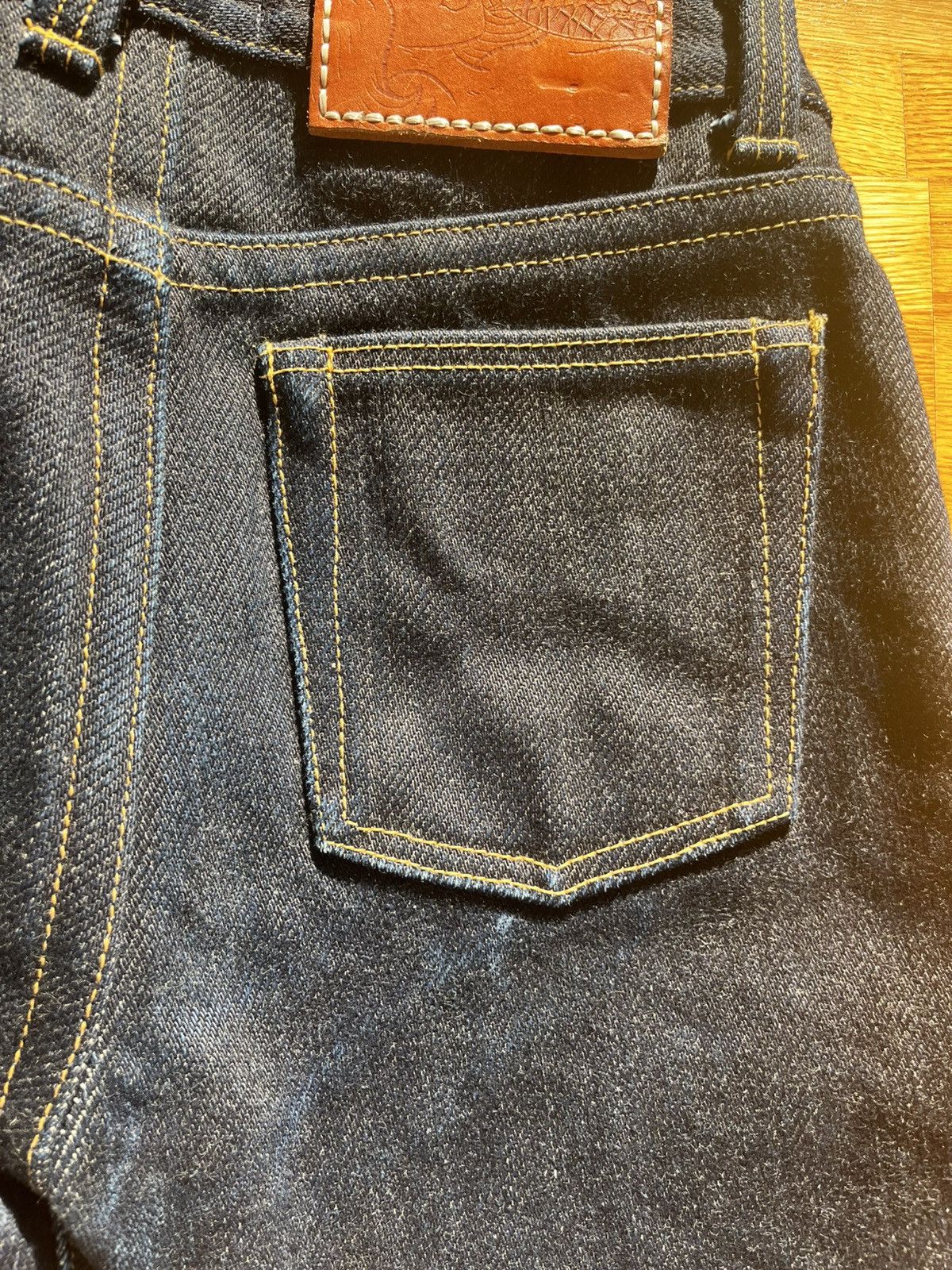 Naked & Famous Naked & Famous 32oz Super Heavyveight Selvedge 30 Size US 30 / EU 46 - 9 Thumbnail