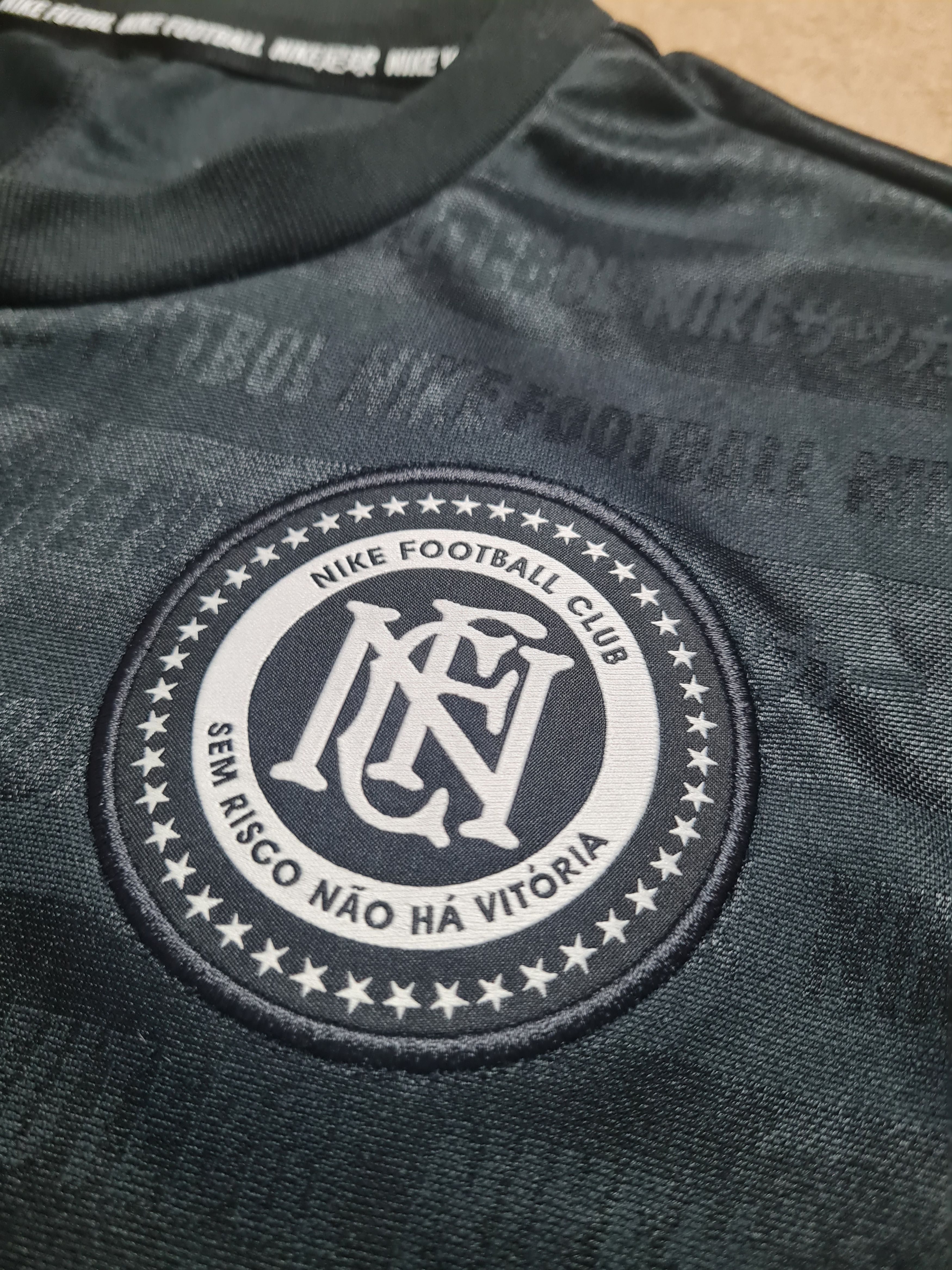 Nike T-shitrs Men’s FC Nike Football Club soccer foootball Jersey Size US S / EU 44-46 / 1 - 3 Thumbnail
