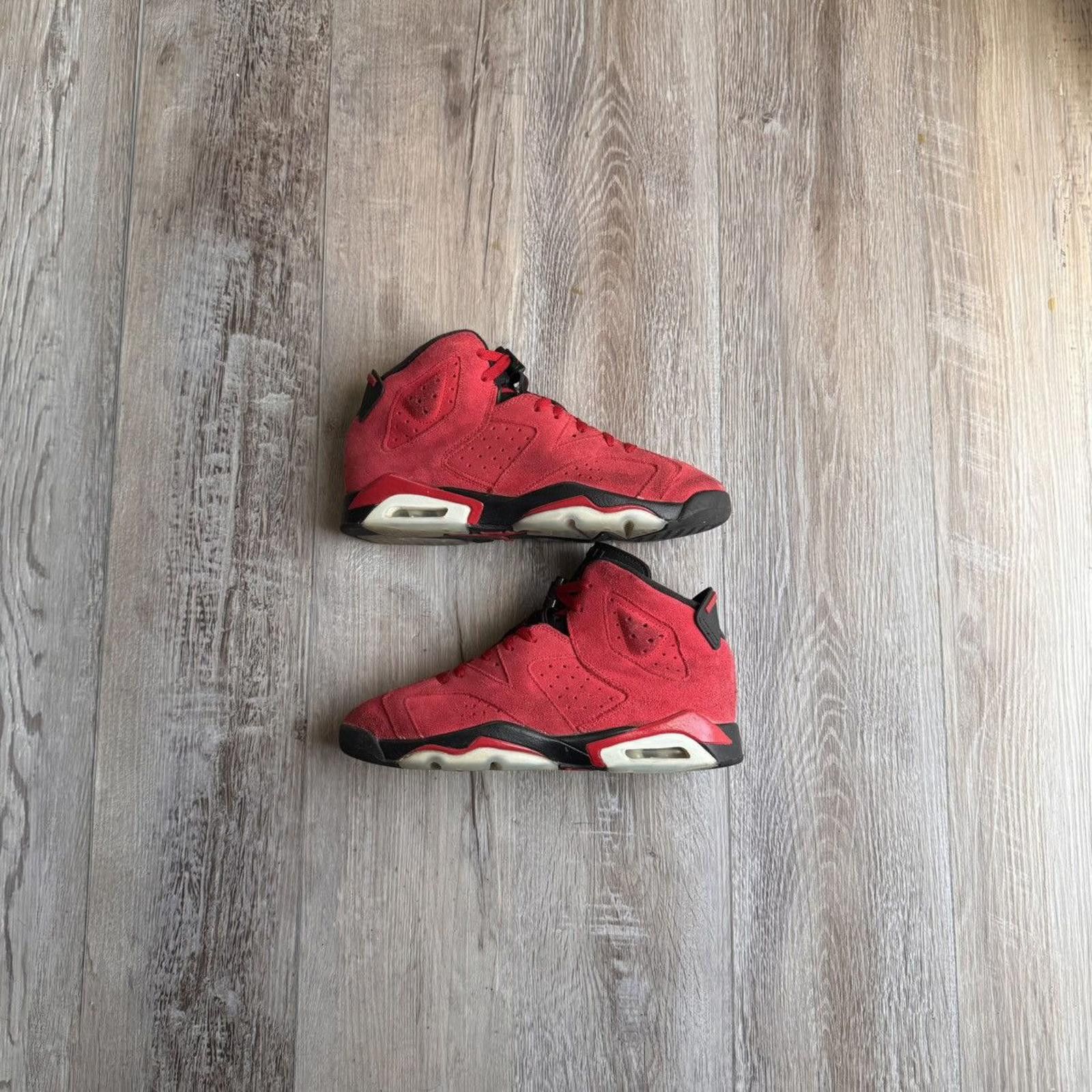 Jordan Brand NIKE • JORDAN 6 Retro GS "Toro Bravo" (7M) Size US 7 / EU 40 - 1 Thumbnail