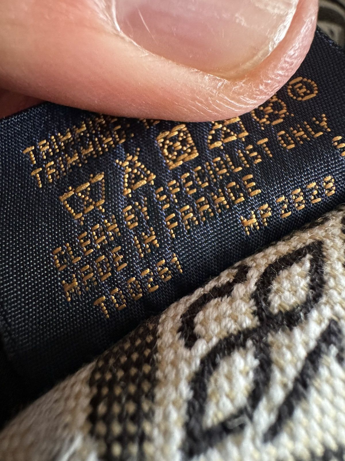 Louis Vuitton LOUIS VUITTON hat marked S see real tape measurements in pho Size ONE SIZE - 8 Thumbnail