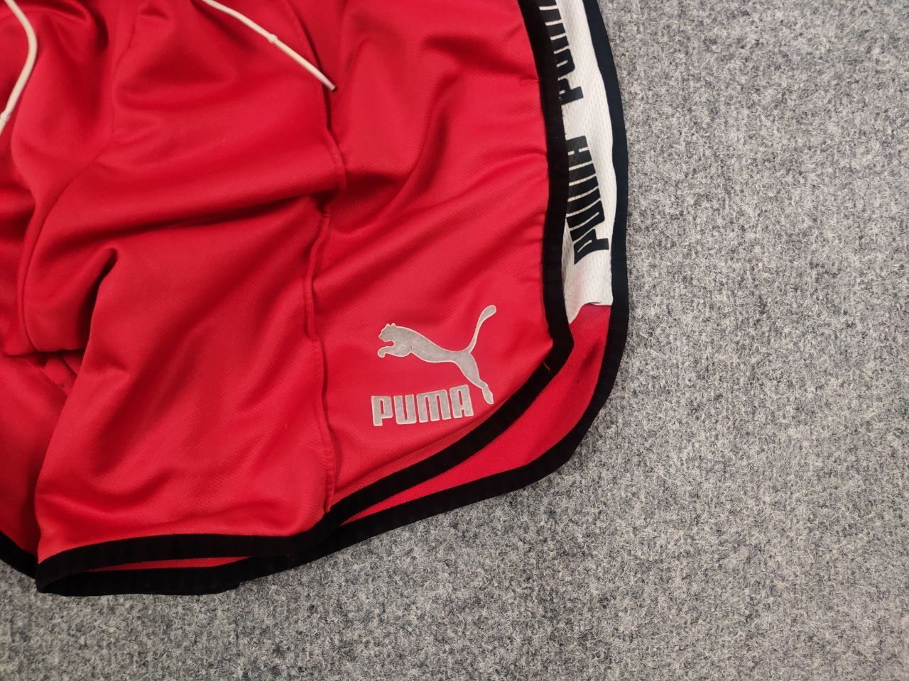 Puma Vintage Puma Red Casual Shorts retro running sport style Size US 32 / EU 48 - 5 Thumbnail