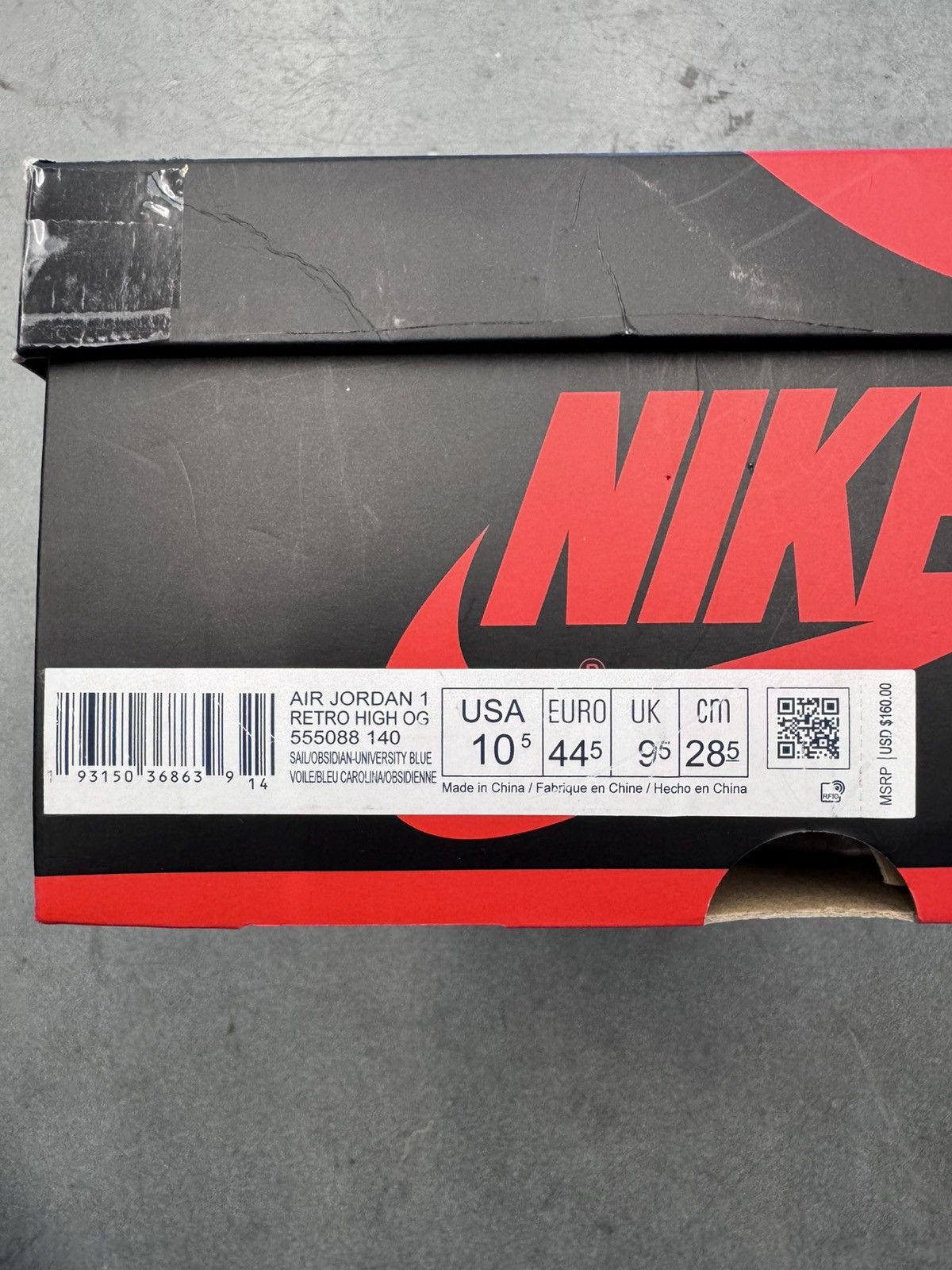 Jordan Brand 2019 Jordan 1 Retro High Obsidian Size US 10.5 / EU 43-44 - 11 Thumbnail