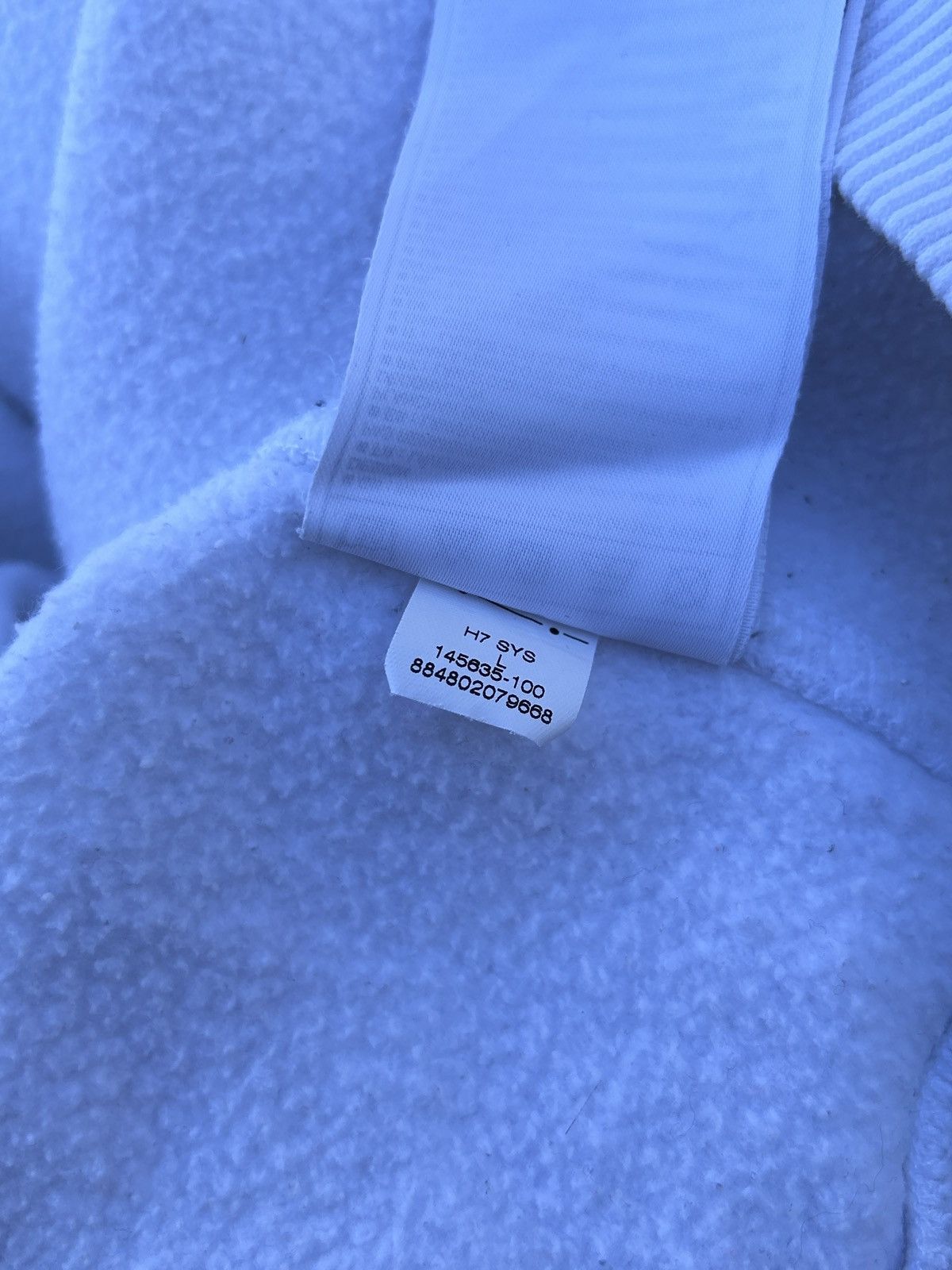 Nike 00s Vintage Nike Embroidered Center Logo Hoodie In White Size US L / EU 52-54 / 3 - 9 Thumbnail