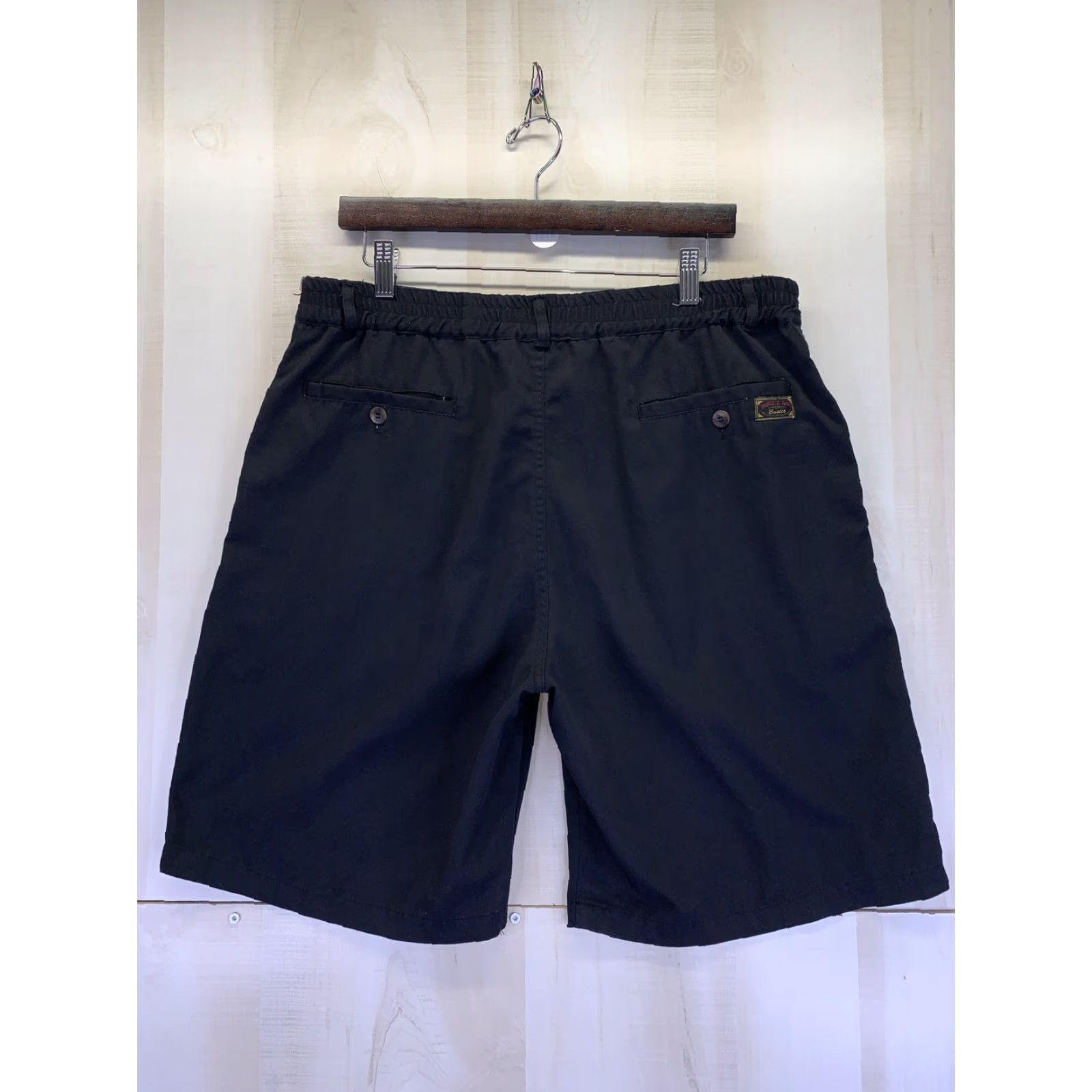 Bugle Boy VINTAGE Bugle Boy Mens Bermuda Shorts Black Pleated Front 36 Regular 9in Inseam 1980-90s 90s Logo Accents Size US 36 / EU 52 - 5 Thumbnail
