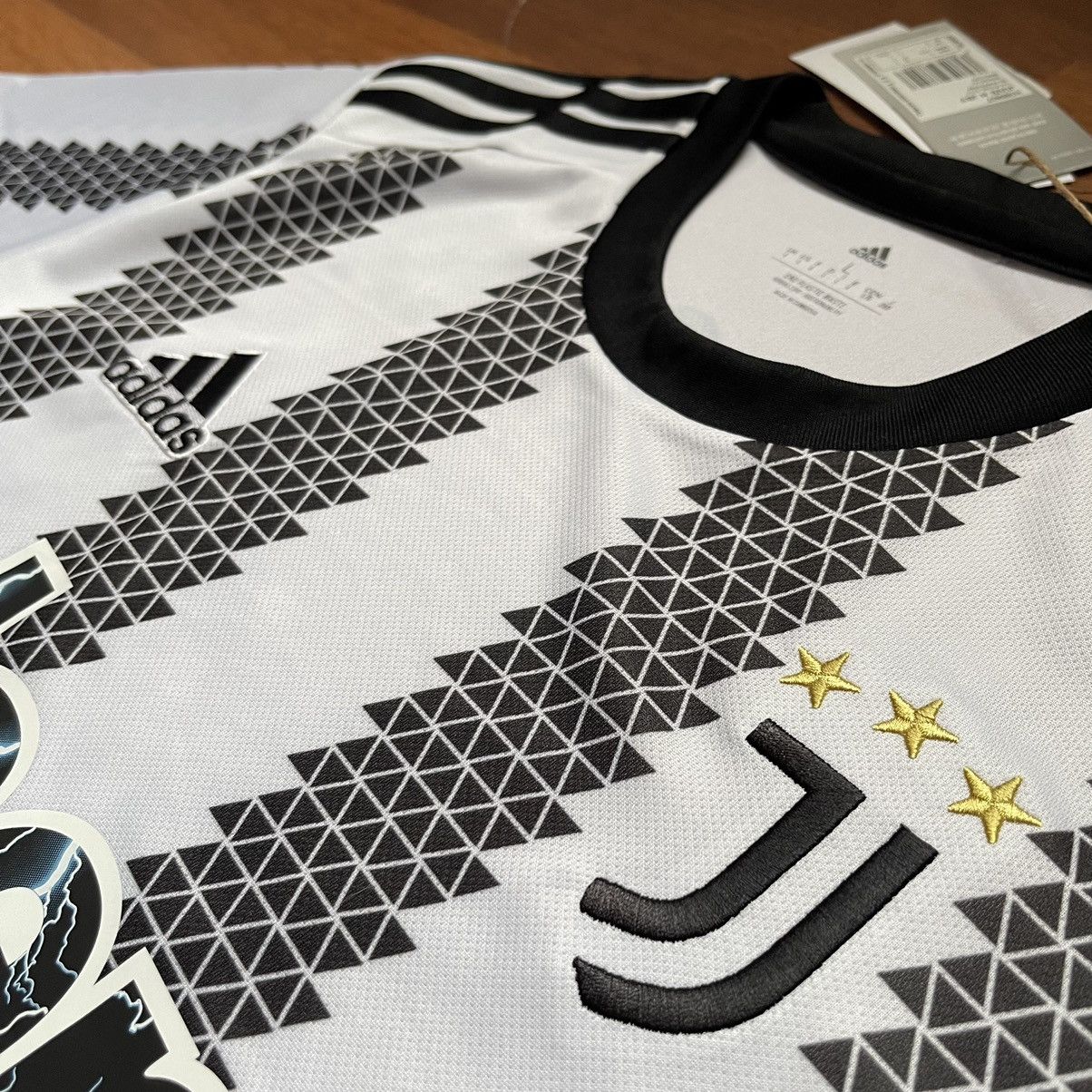Adidas JUVENTUS ADIDAS 2022/2023 FOOTBALL HOME JERSEY #22 DI MARIA Size US L / EU 52-54 / 3 - 5 Thumbnail