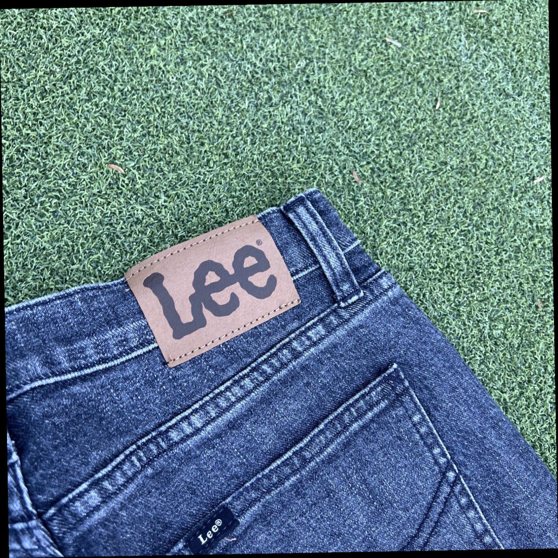 Lee New LEE Womens Flared Jeans Size 6 Medium Wash Cotton Spandex Blend Black Size 28" / US 6 / IT 42 - 4 Thumbnail