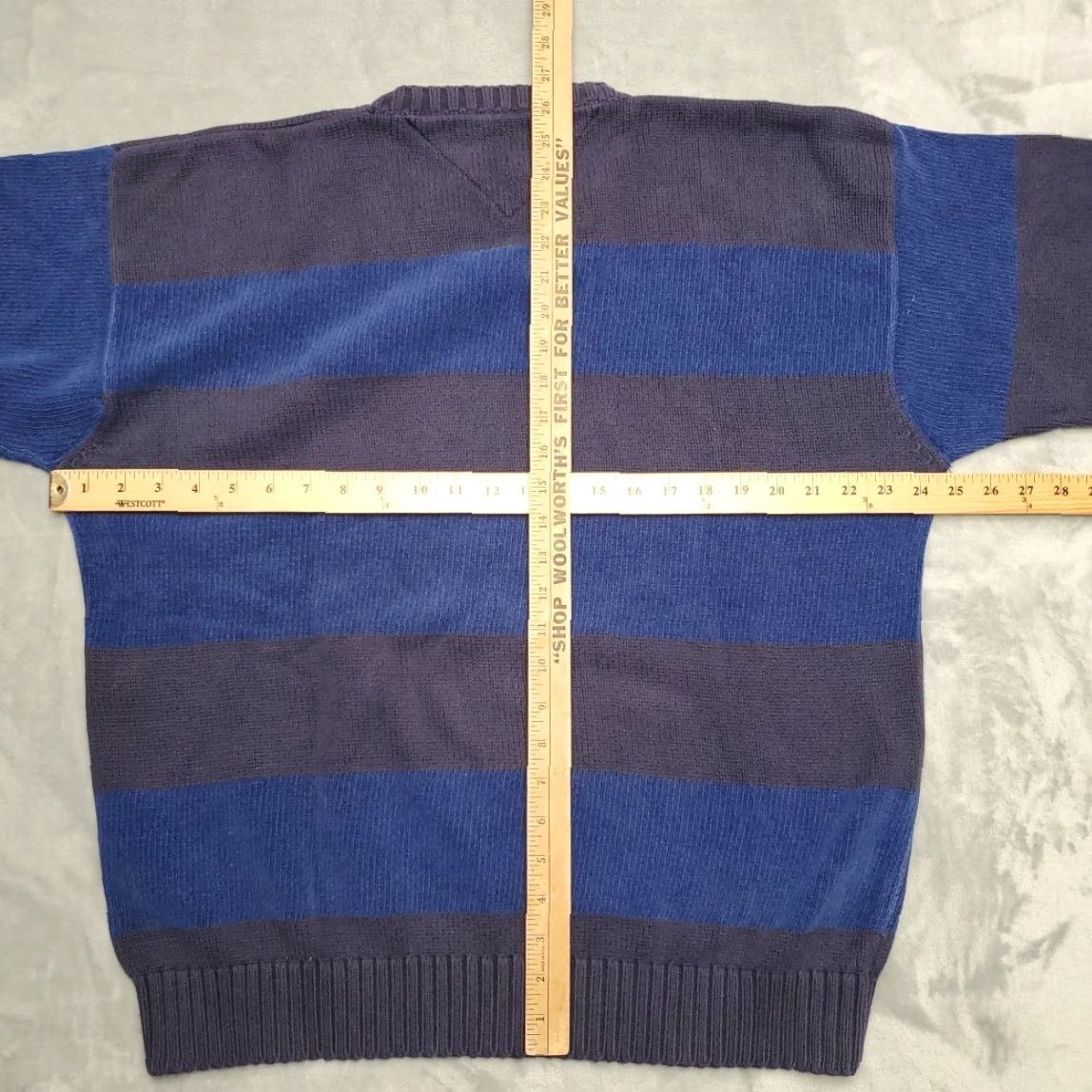 Tommy Hilfiger VINTAGE Tommy Hilfiger Sweater Men XL Blue Striped Cotton Crewneck Pullover VTG Size US XL / EU 56 / 4 - 7 Thumbnail