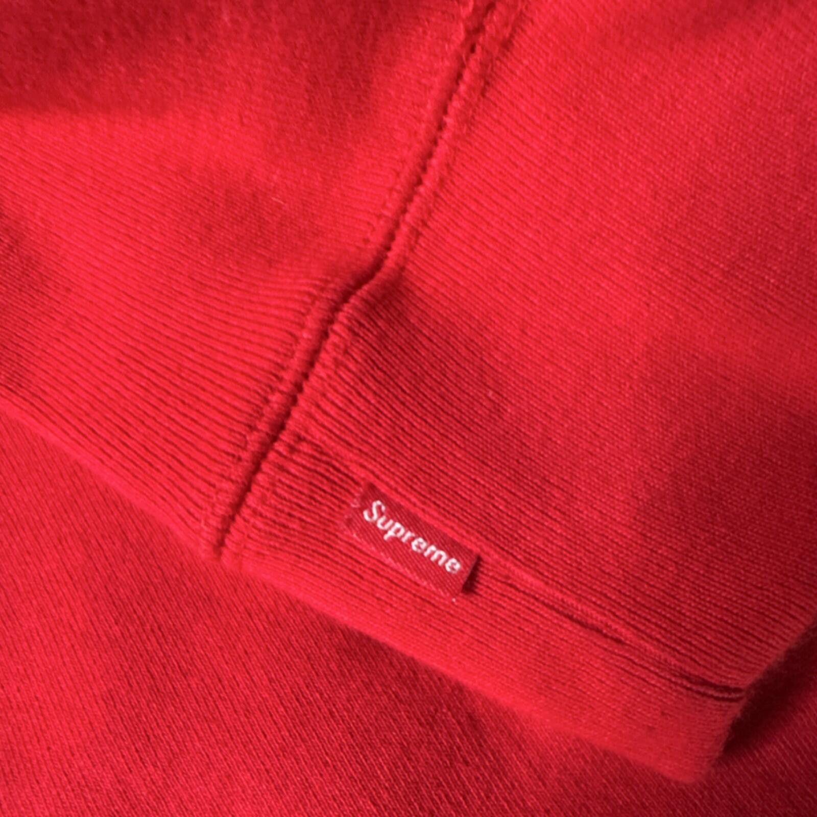 Supreme Supreme Embossed Logo Hooded Fleece Sweatshirt FW17 Red XL Size US XL / EU 56 / 4 - 7 Thumbnail