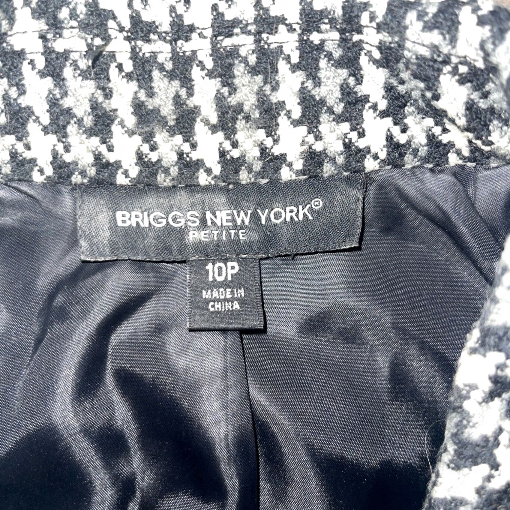 Vintage Briggs New York Womens Jacket Black Gray Cream Plaid Lined Wool Blend 3/4 Sleeve Short Sz 10P Button Coat Size L / US 10 / IT 46 - 4 Thumbnail