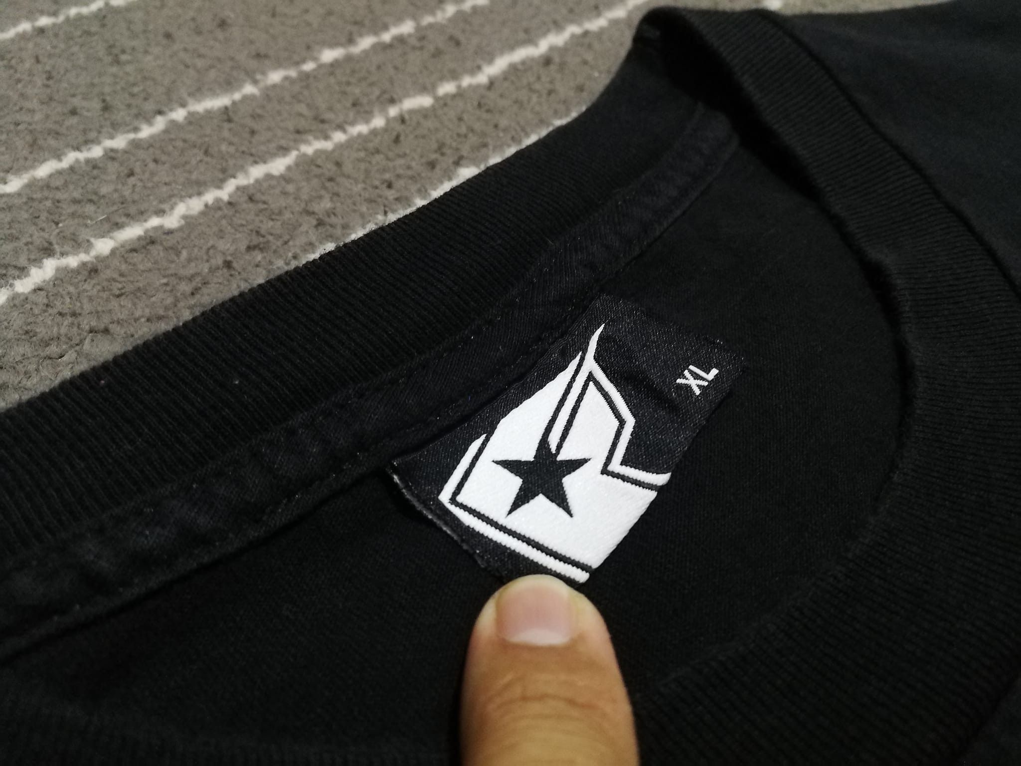 Famous Stars And Straps Famous big logo tee L 1786 Size US L / EU 52-54 / 3 - 4 Thumbnail