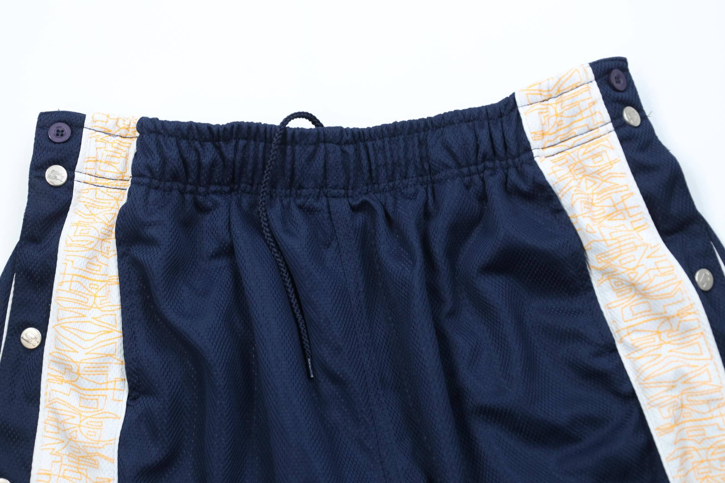 Starter Vintage 90s Starter University of Michigan Basketball Shorts Size US 36 / EU 52 - 2 Thumbnail