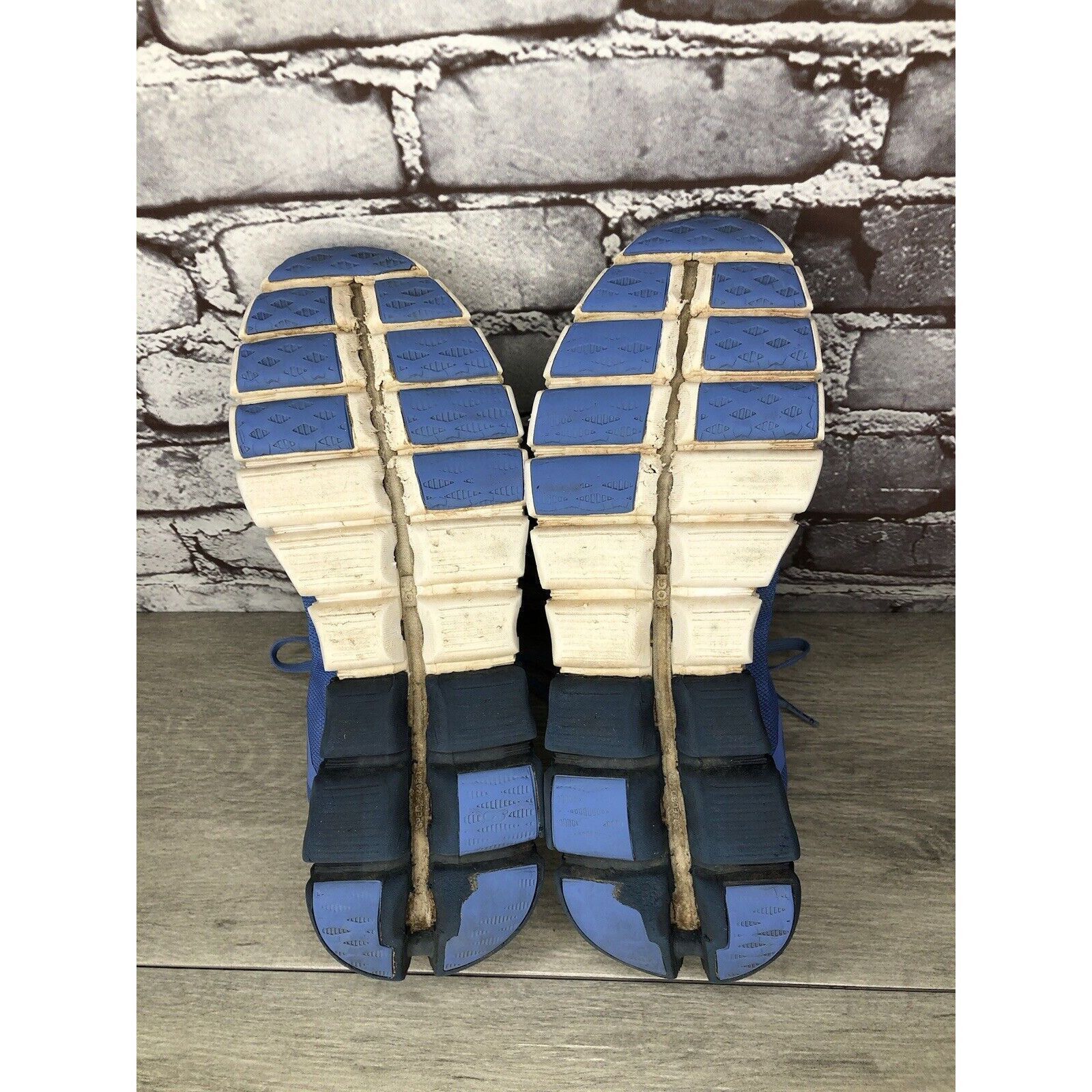 On On Cloudflow Marina White Blue Synthetic Lace Running Shoes Size US 10.5 / IT 40.5 - 11 Thumbnail