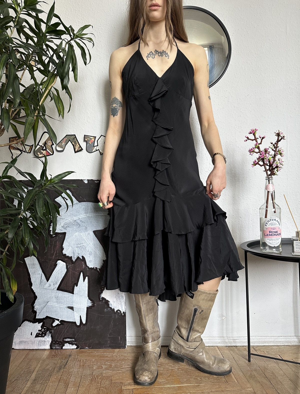 SikSilk × Vintage Vintage Silk Black Ruffle Ruched Halter Evening Dress Size M / US 6-8 / IT 42-44 - 1 Thumbnail
